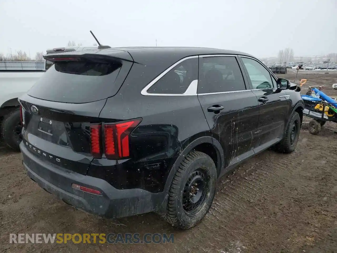 3 Photograph of a damaged car 5XYRGDLC4MG003435 KIA SORENTO 2021