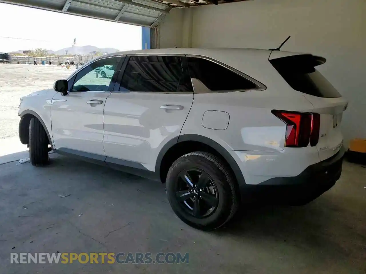 2 Photograph of a damaged car 5XYRGDLC8MG003826 KIA SORENTO 2021