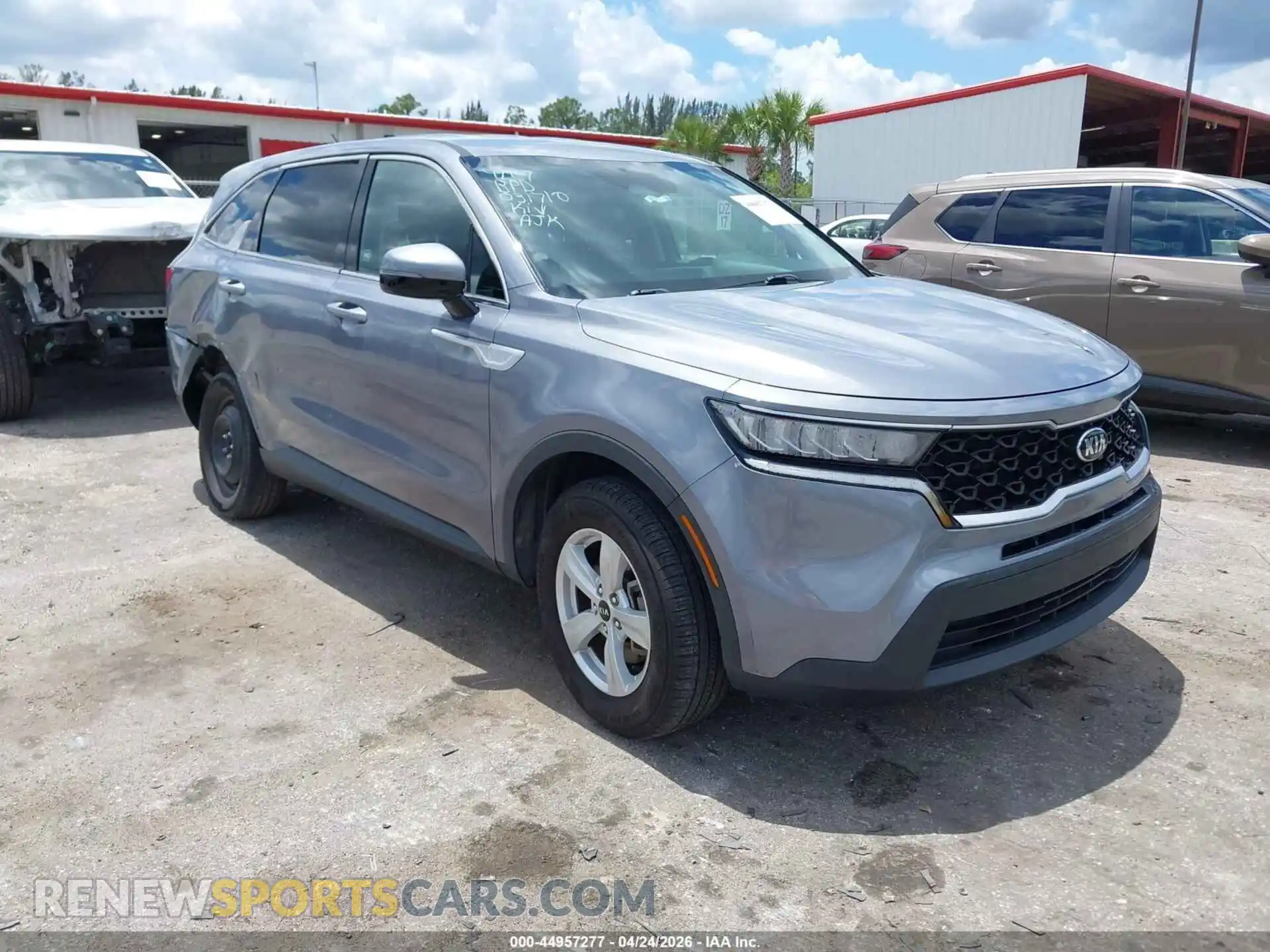 1 Photograph of a damaged car 5XYRGDLC8MG031710 KIA SORENTO 2021