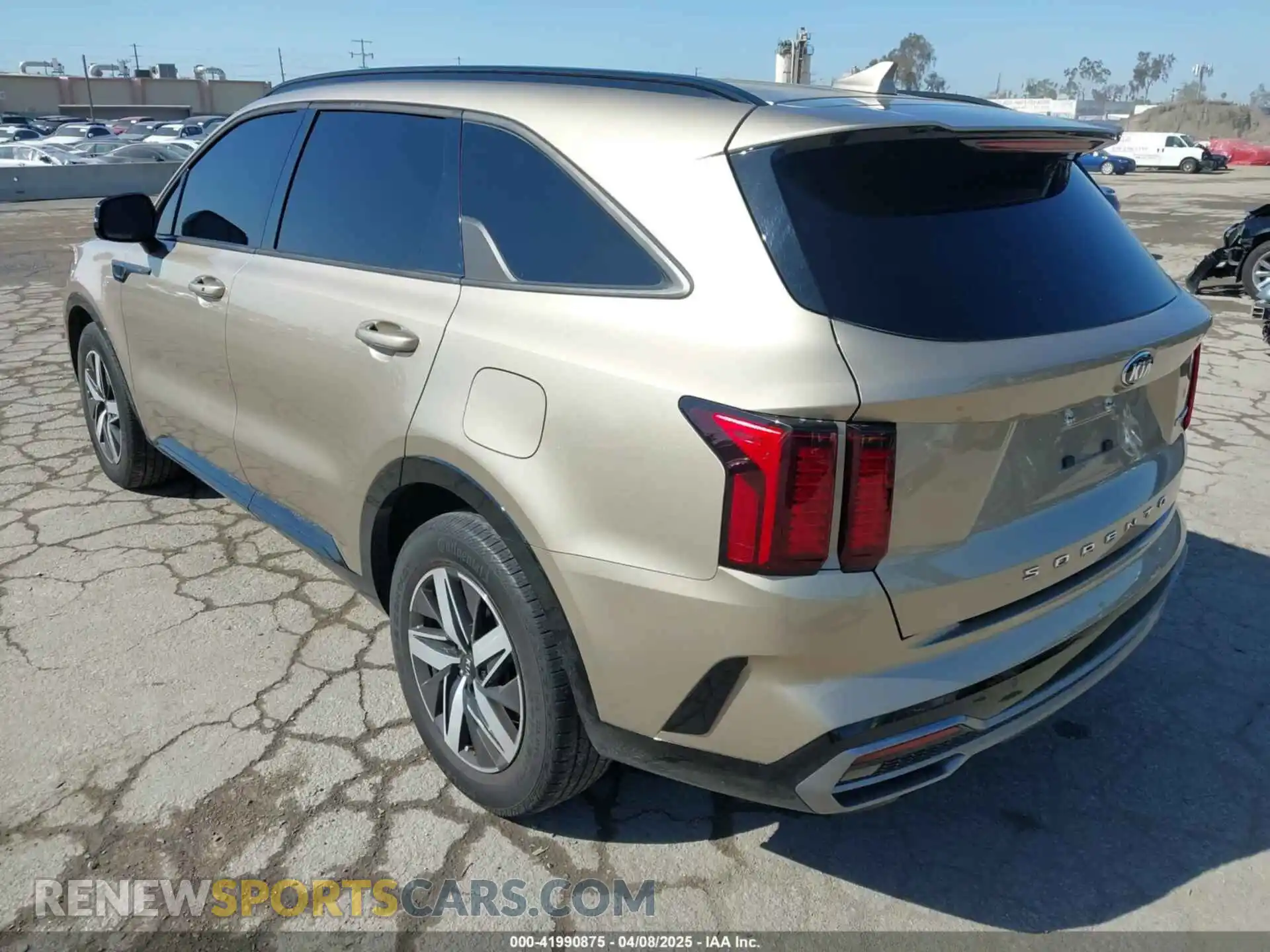 3 Photograph of a damaged car 5XYRH4LF2MG011475 KIA SORENTO 2021
