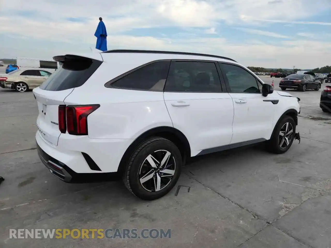 3 Photograph of a damaged car 5XYRH4LF5MG030621 KIA SORENTO 2021