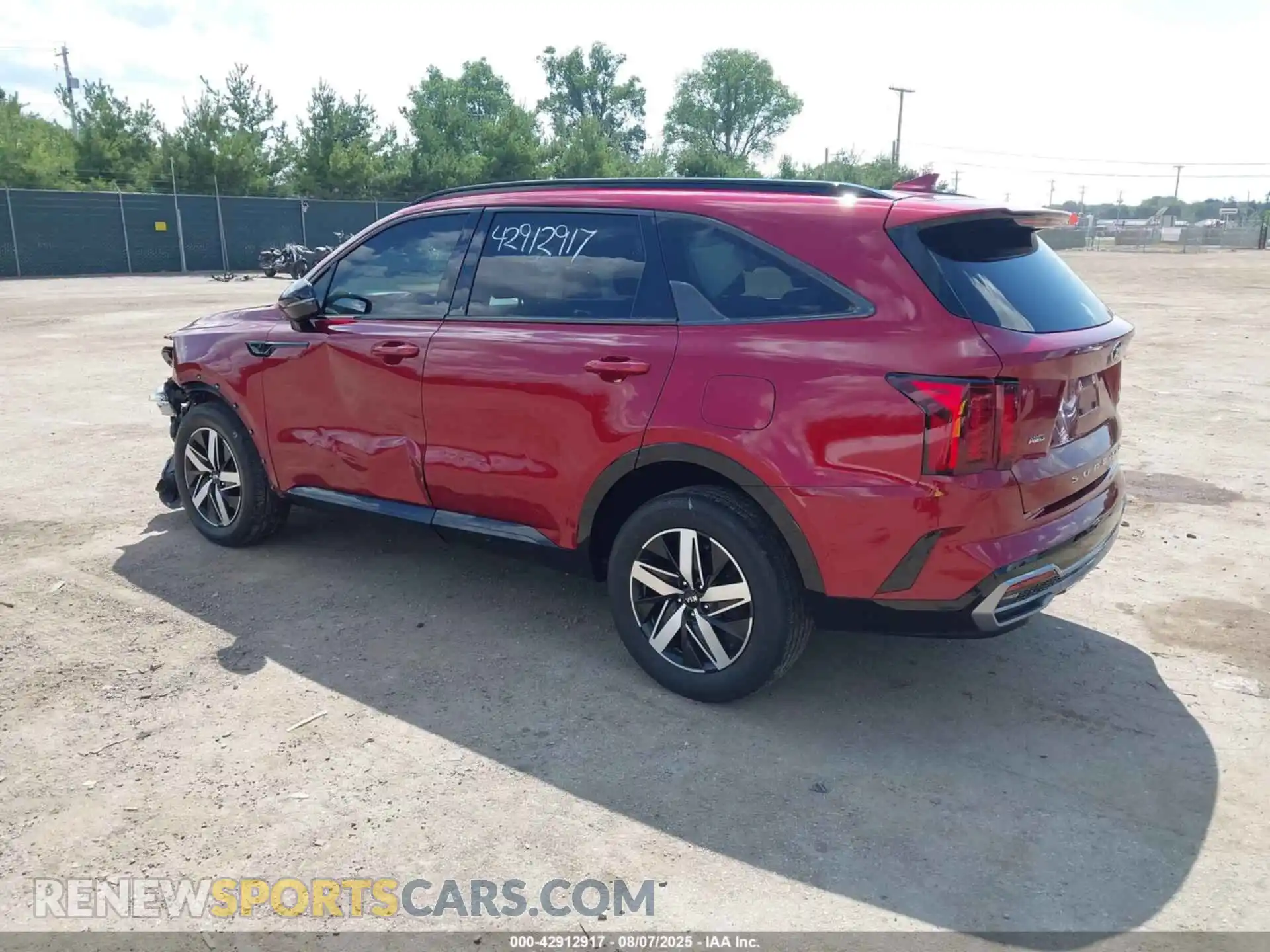 3 Photograph of a damaged car 5XYRHDLF1MG046783 KIA SORENTO 2021