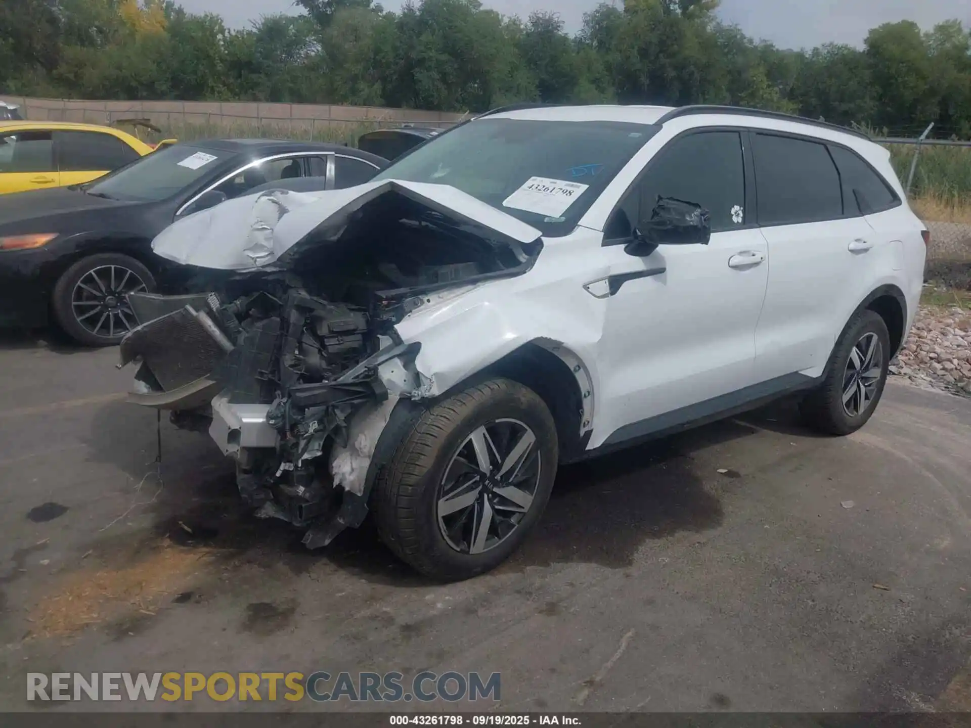 2 Photograph of a damaged car 5XYRHDLFXMG012163 KIA SORENTO 2021