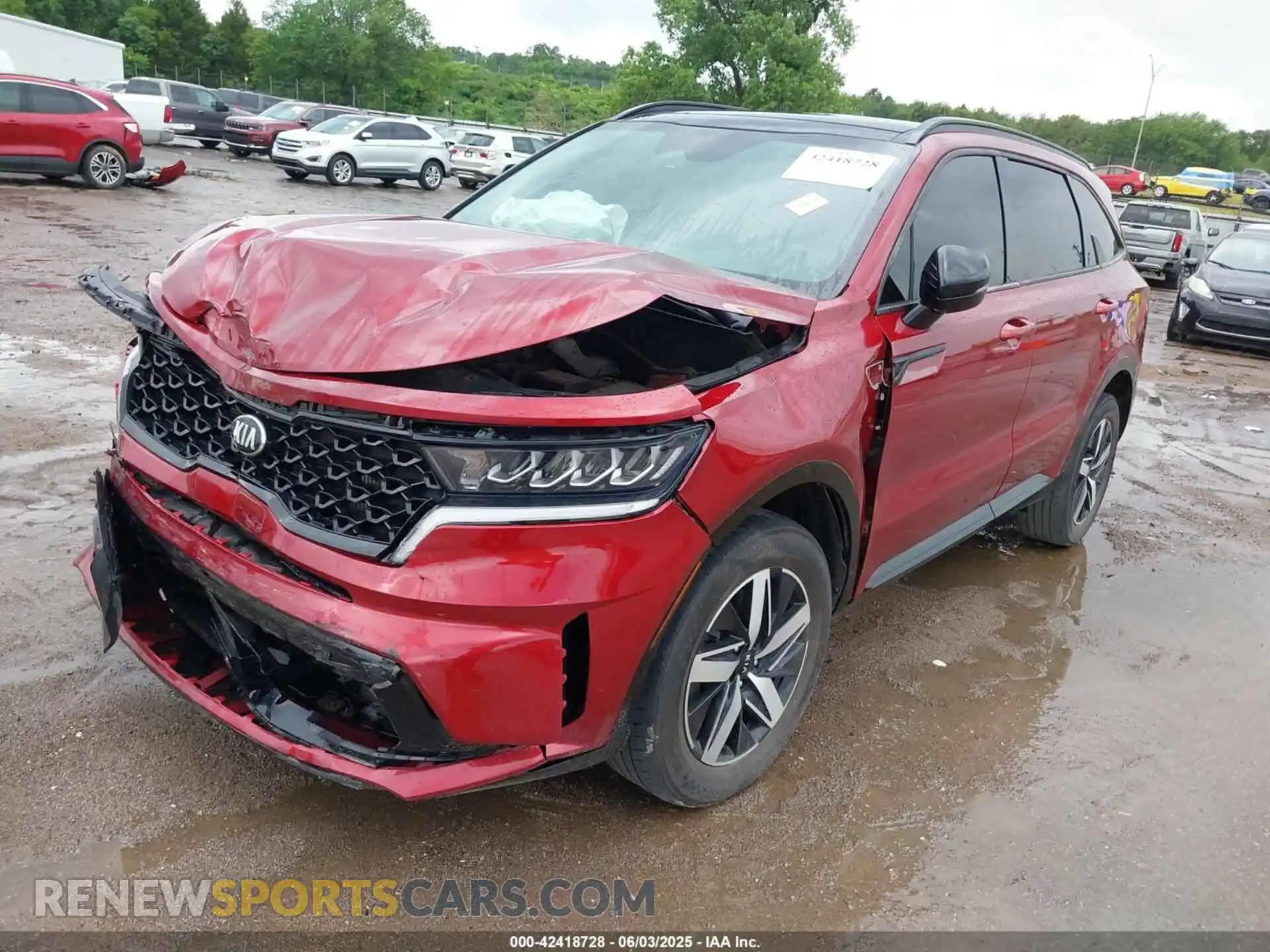 2 fotografías del automóvil dañado 5XYRHDLFXMG027567 KIA SORENTO 2021