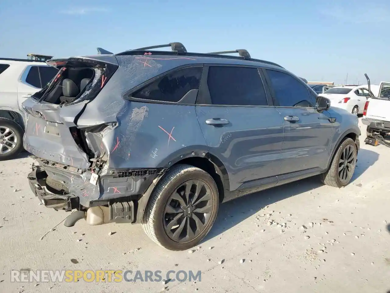 3 Photograph of a damaged car 5XYRK4LF1MG052472 KIA SORENTO 2021