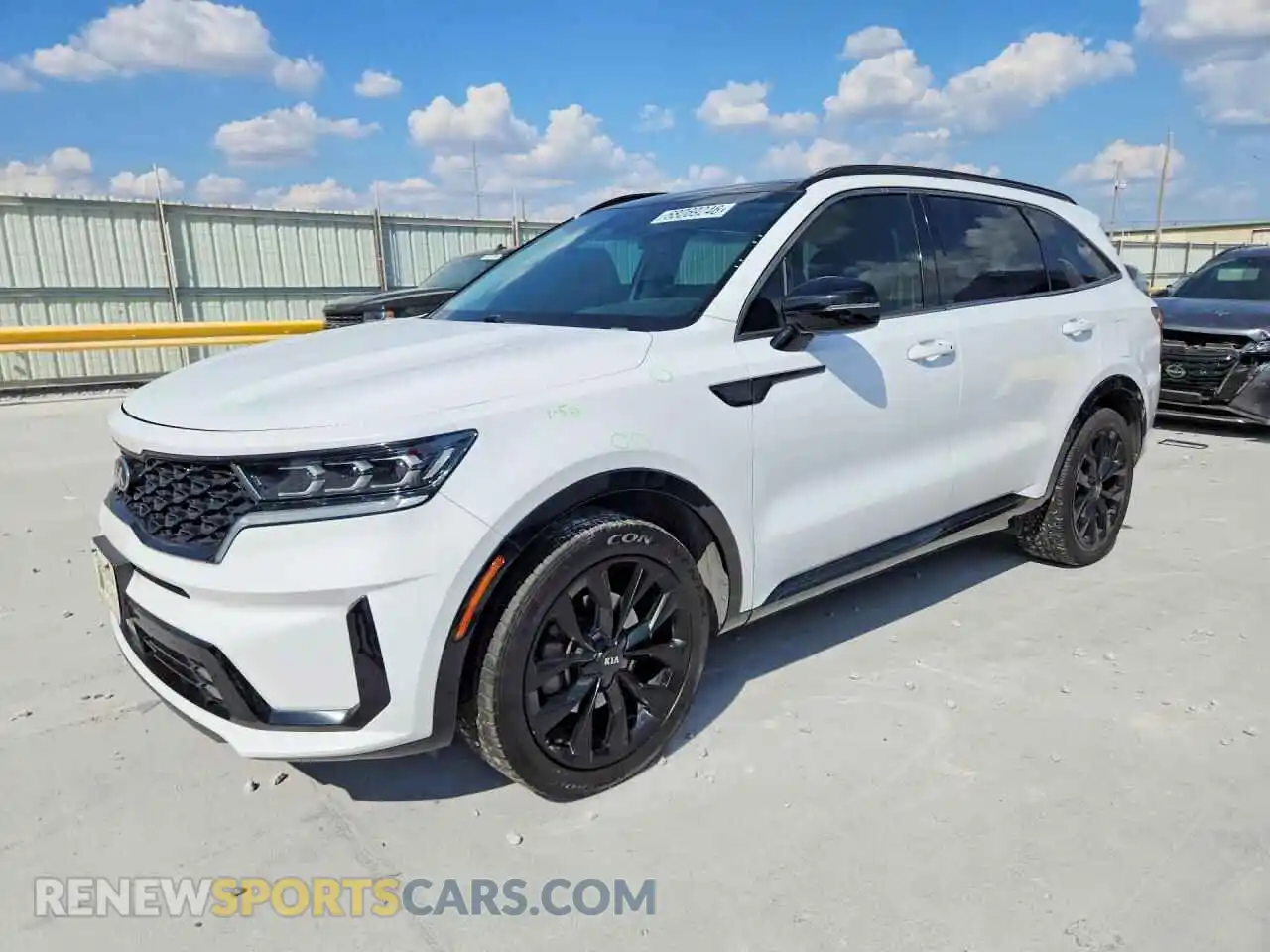 1 Photograph of a damaged car 5XYRK4LF2MG044977 KIA SORENTO 2021