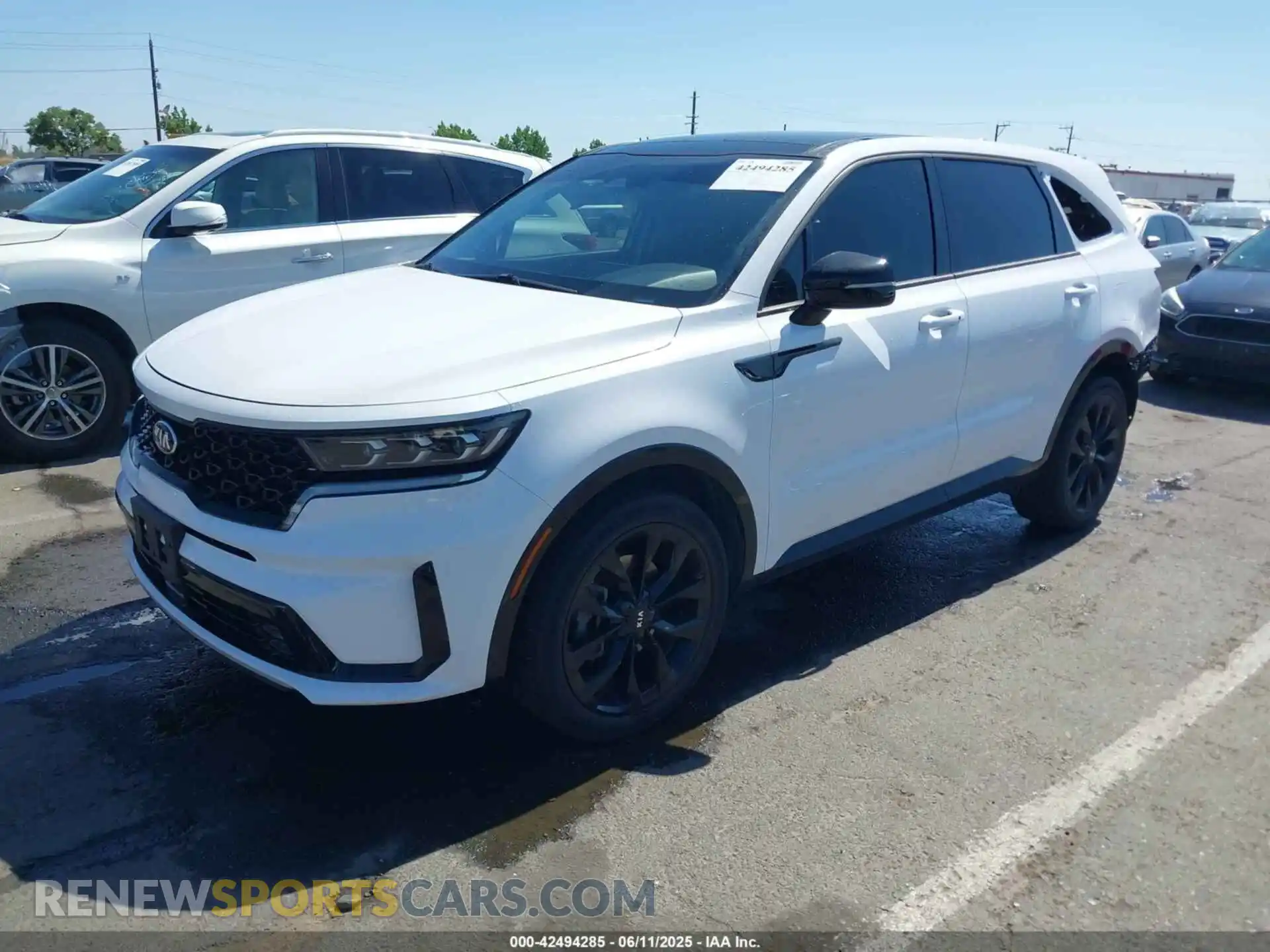 2 Photograph of a damaged car 5XYRK4LF2MG059642 KIA SORENTO 2021
