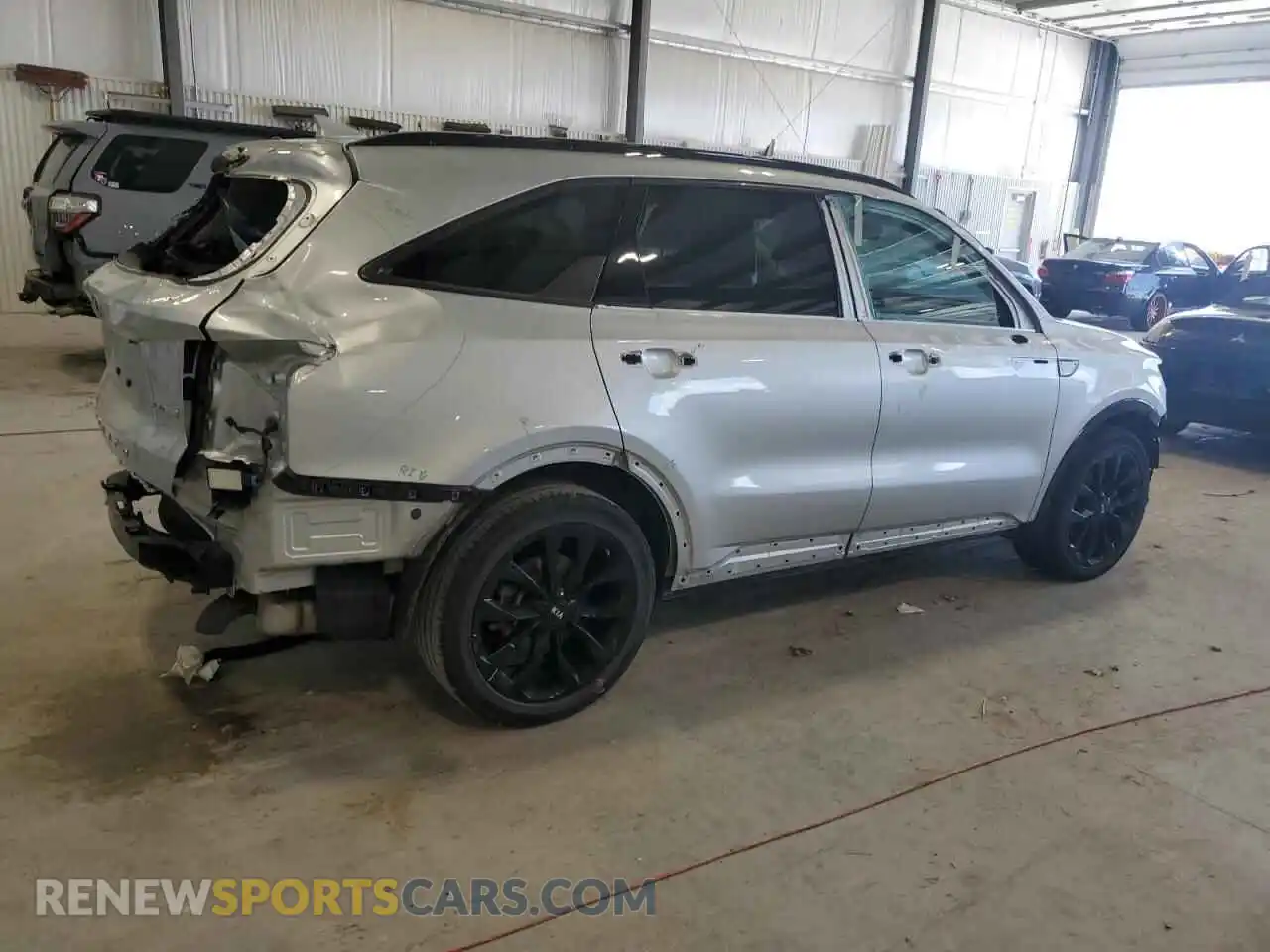 3 Photograph of a damaged car 5XYRK4LF4MG032846 KIA SORENTO 2021