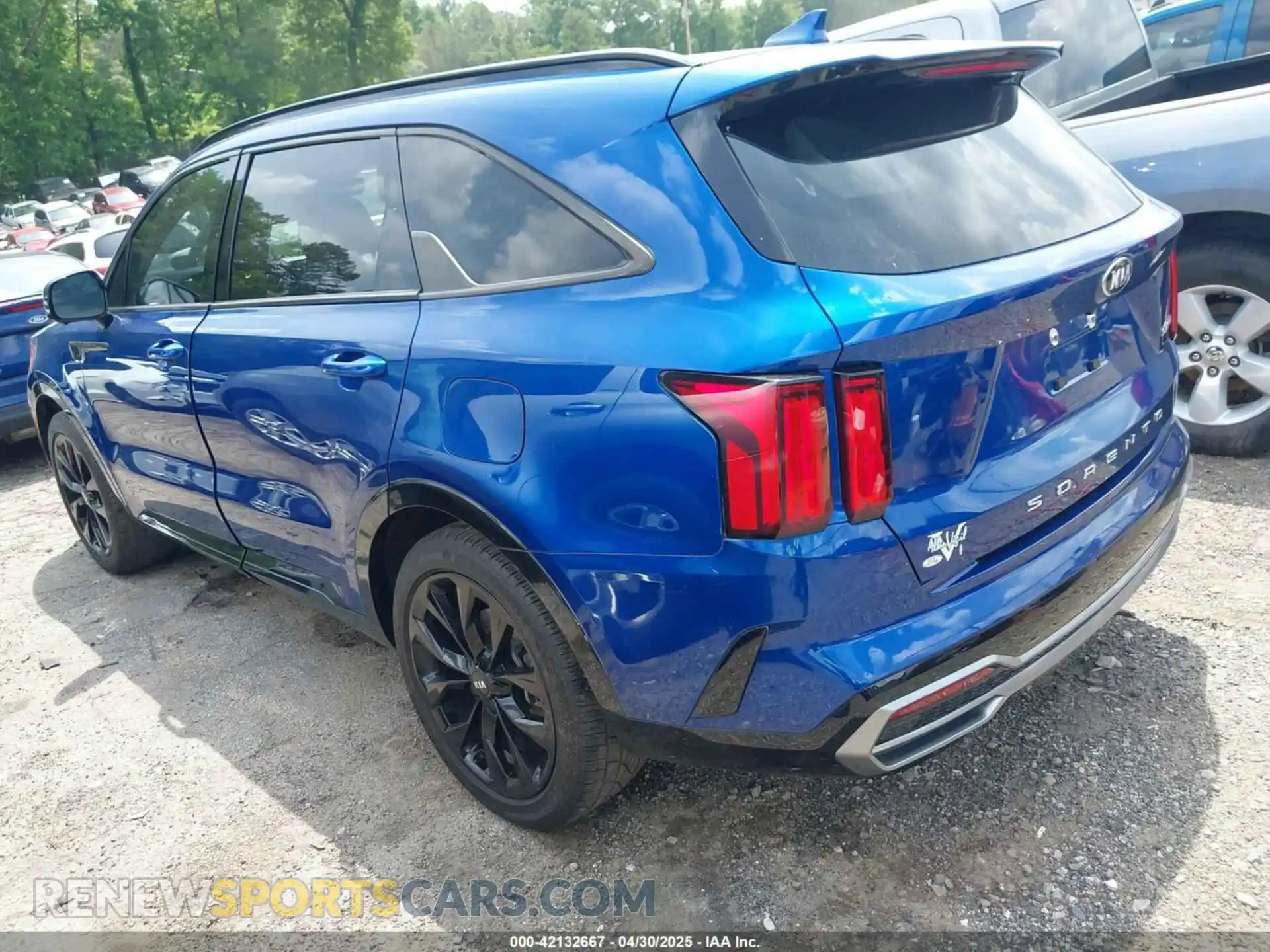 3 Photograph of a damaged car 5XYRK4LF5MG028384 KIA SORENTO 2021