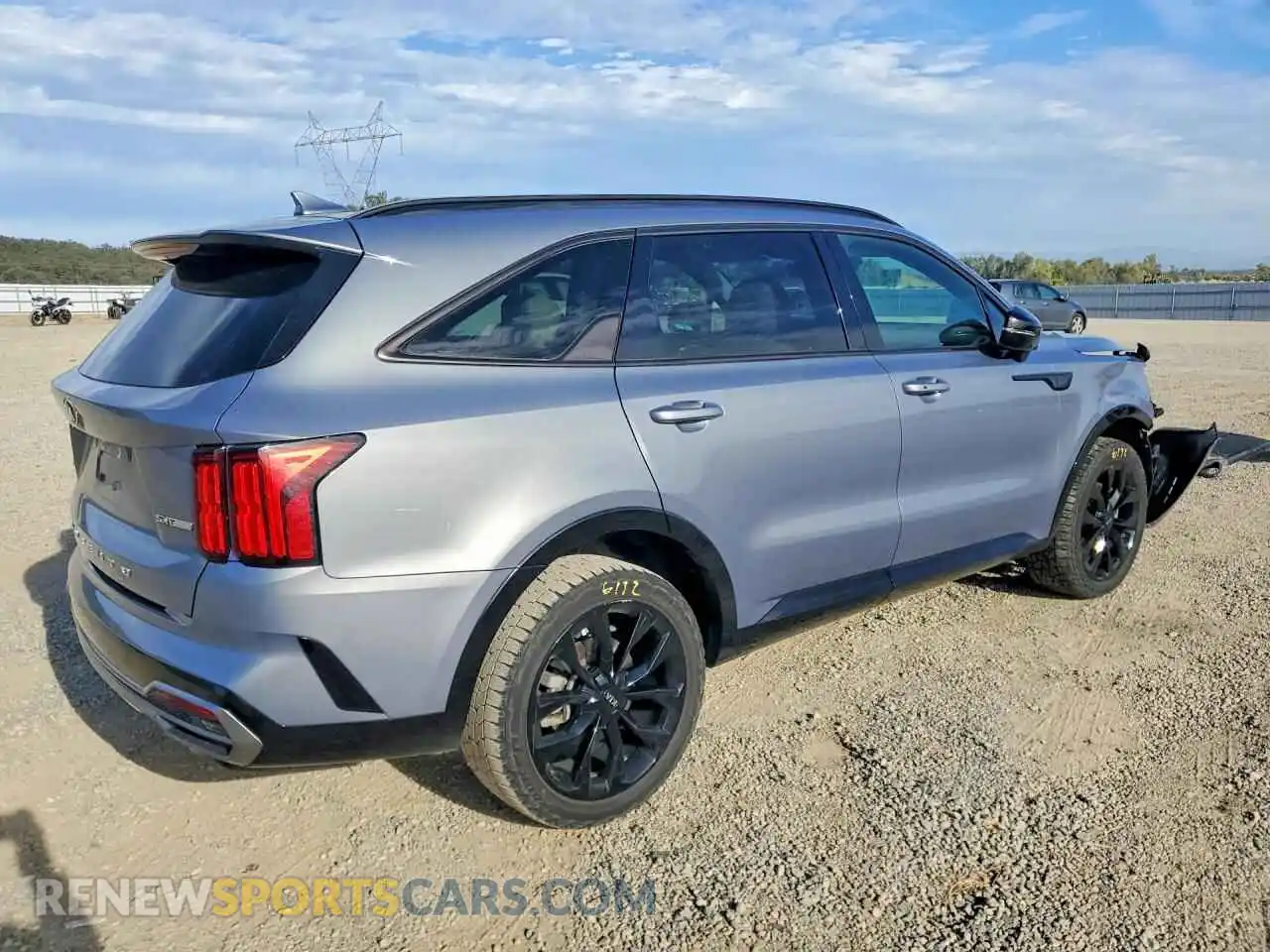 3 Photograph of a damaged car 5XYRKDLF0MG039552 KIA SORENTO 2021