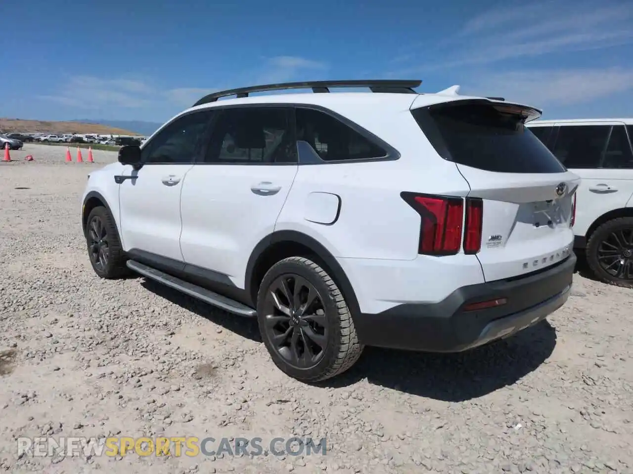 2 Photograph of a damaged car 5XYRKDLF2MG040900 KIA SORENTO 2021