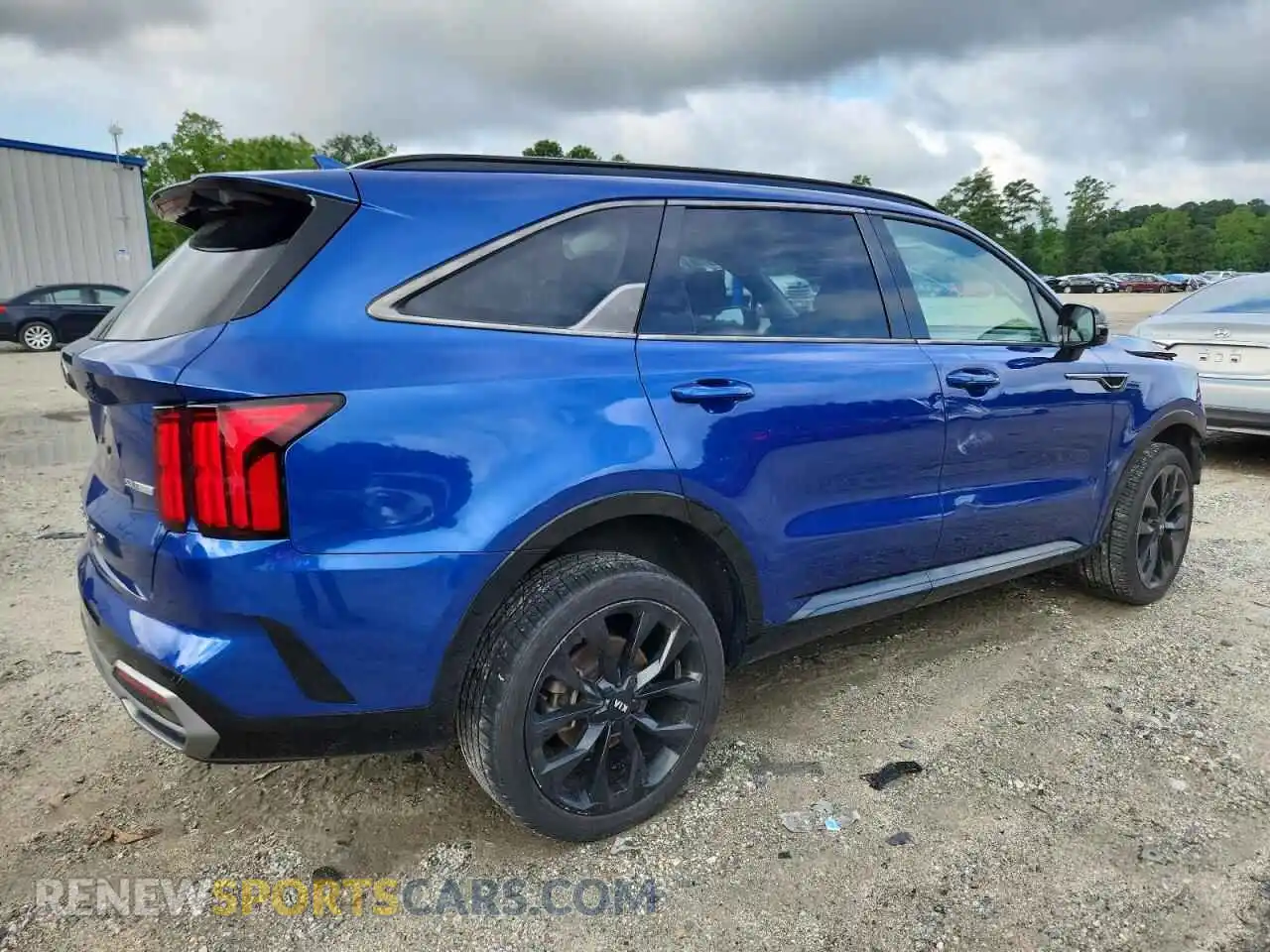 3 Photograph of a damaged car 5XYRKDLF3MG056877 KIA SORENTO 2021