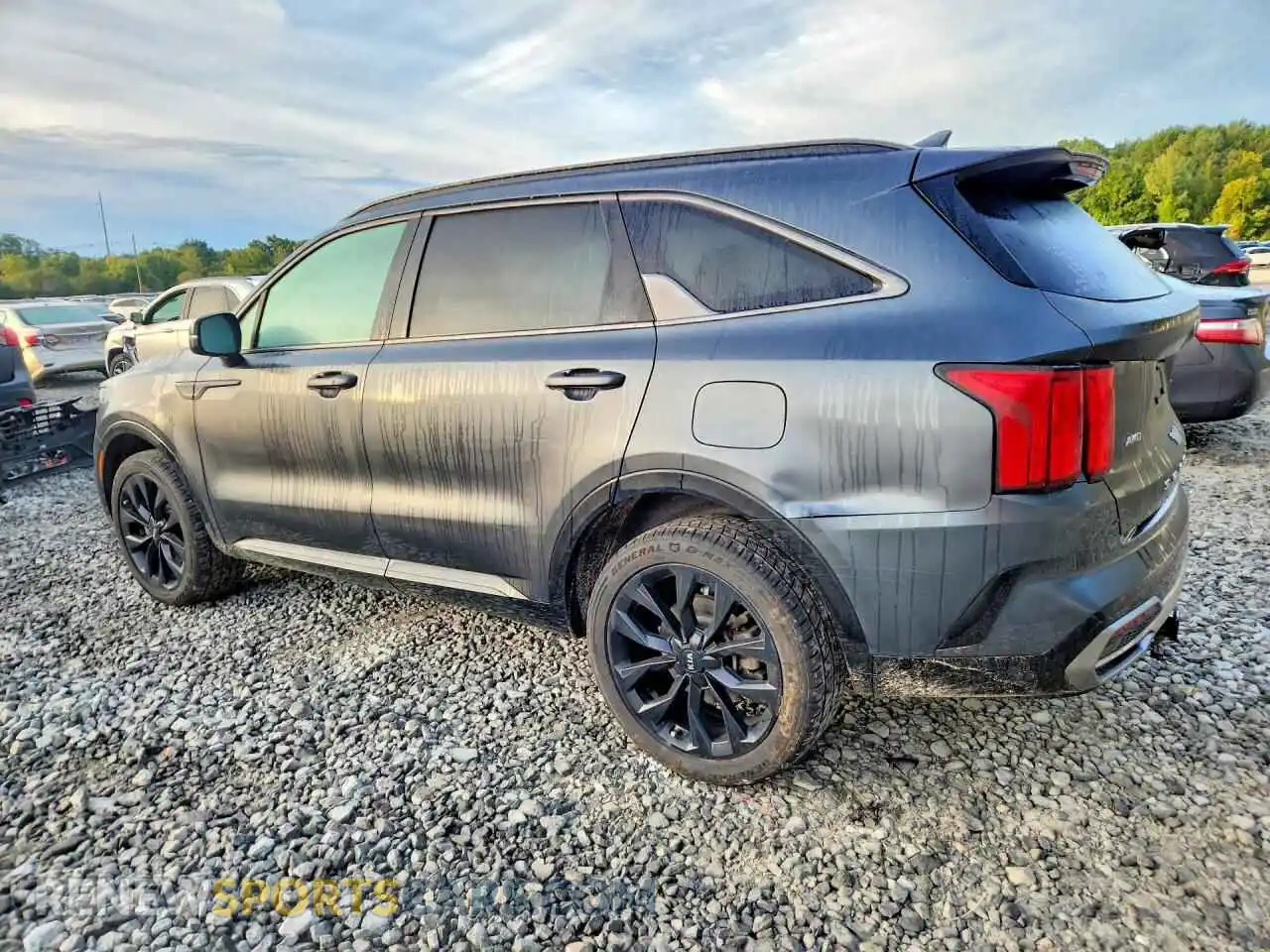 2 fotografías del automóvil dañado 5XYRKDLF4MG056757 KIA SORENTO 2021