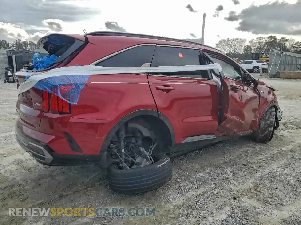 3 Photograph of a damaged car 5XYRKDLF8MG041369 KIA SORENTO 2021