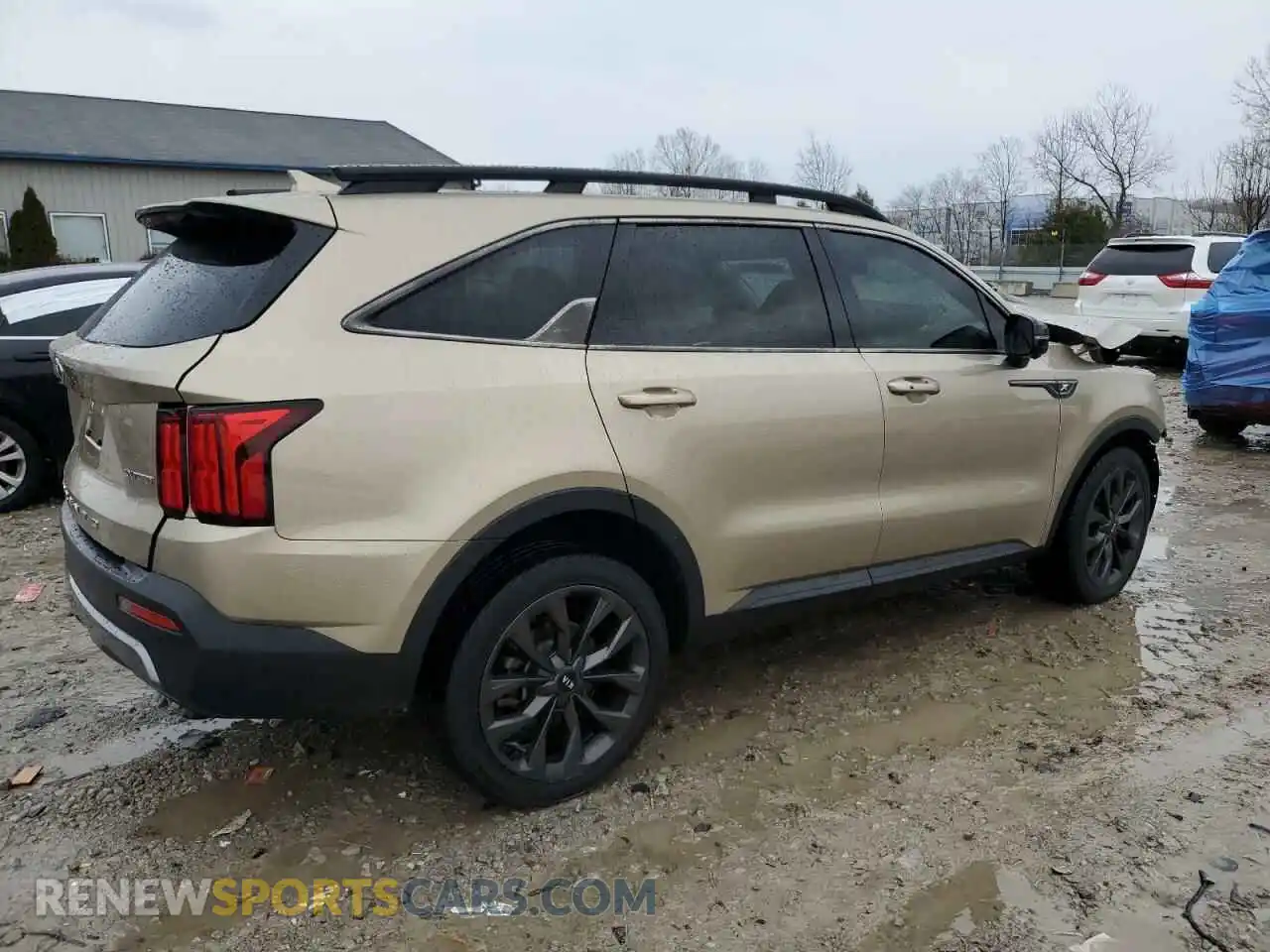 3 Photograph of a damaged car 5XYRKDLF9MG026816 KIA SORENTO 2021