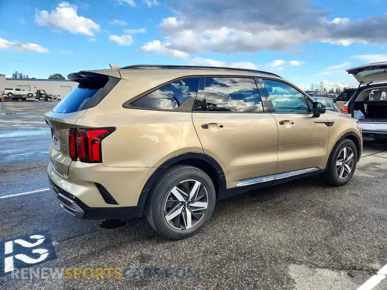 3 fotografías del automóvil dañado 5XYRL4LC0MG060310 KIA SORENTO 2021