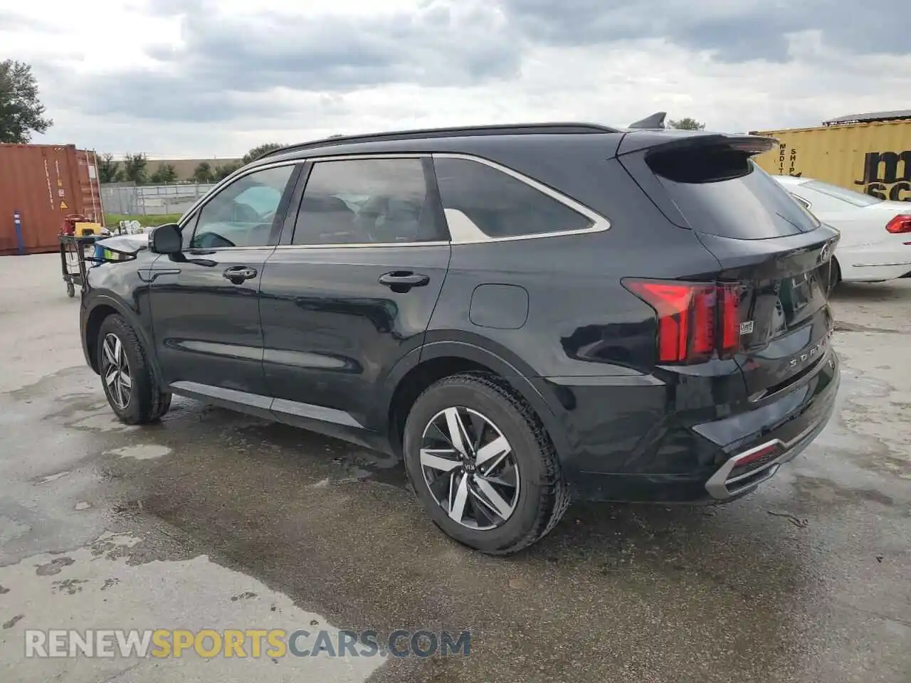 2 Photograph of a damaged car 5XYRL4LC4MG009814 KIA SORENTO 2021