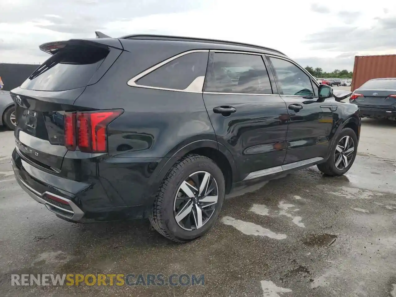 3 Photograph of a damaged car 5XYRL4LC4MG009814 KIA SORENTO 2021