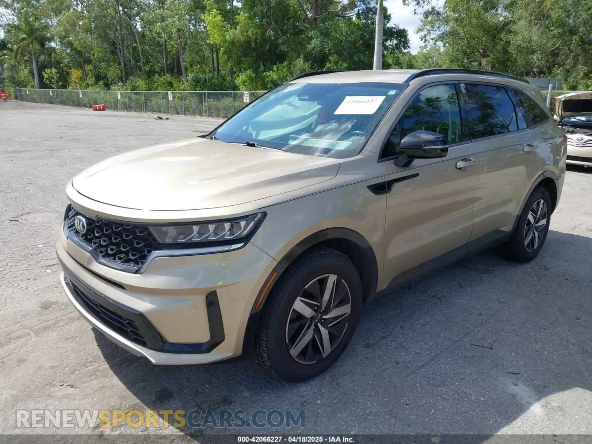 2 Photograph of a damaged car 5XYRL4LC4MG020053 KIA SORENTO 2021