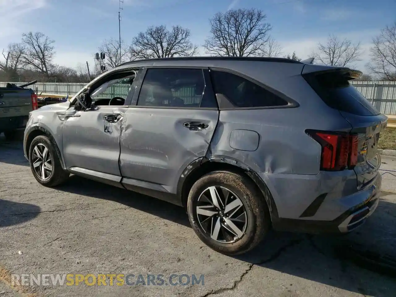 2 Photograph of a damaged car 5XYRL4LC4MG062741 KIA SORENTO 2021