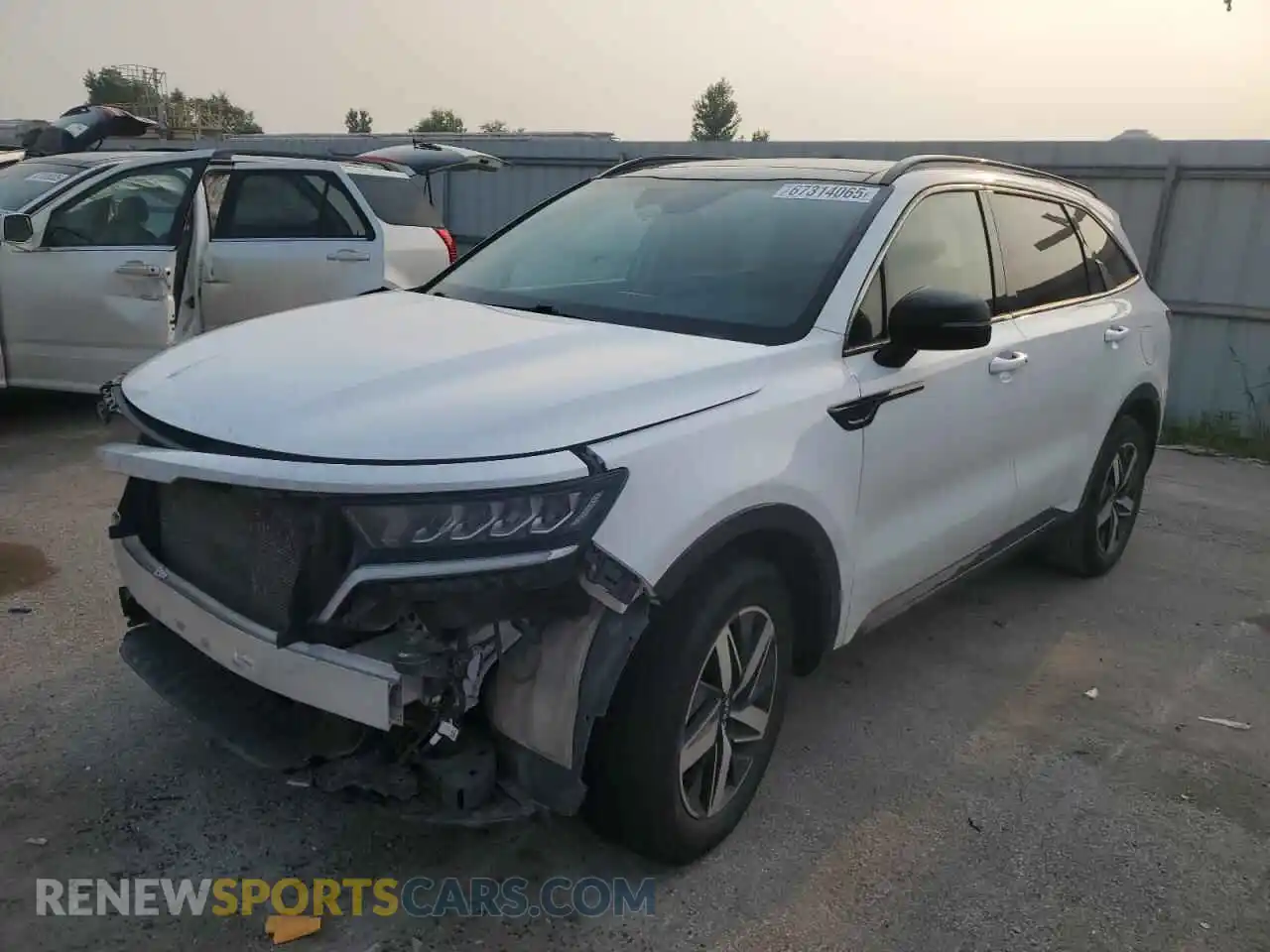 1 Photograph of a damaged car 5XYRL4LC8MG008326 KIA SORENTO 2021