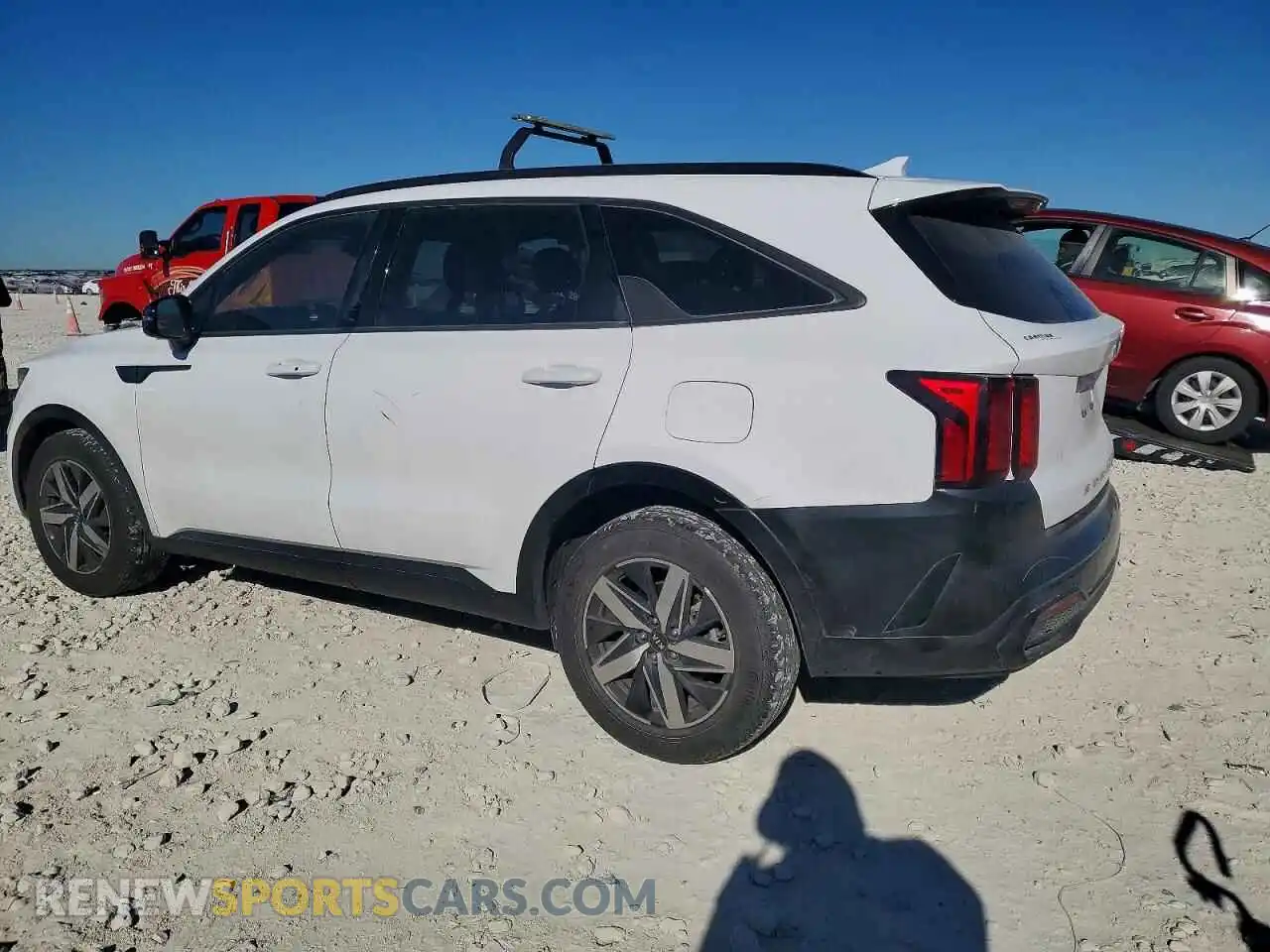 2 Photograph of a damaged car 5XYRL4LC8MG019116 KIA SORENTO 2021