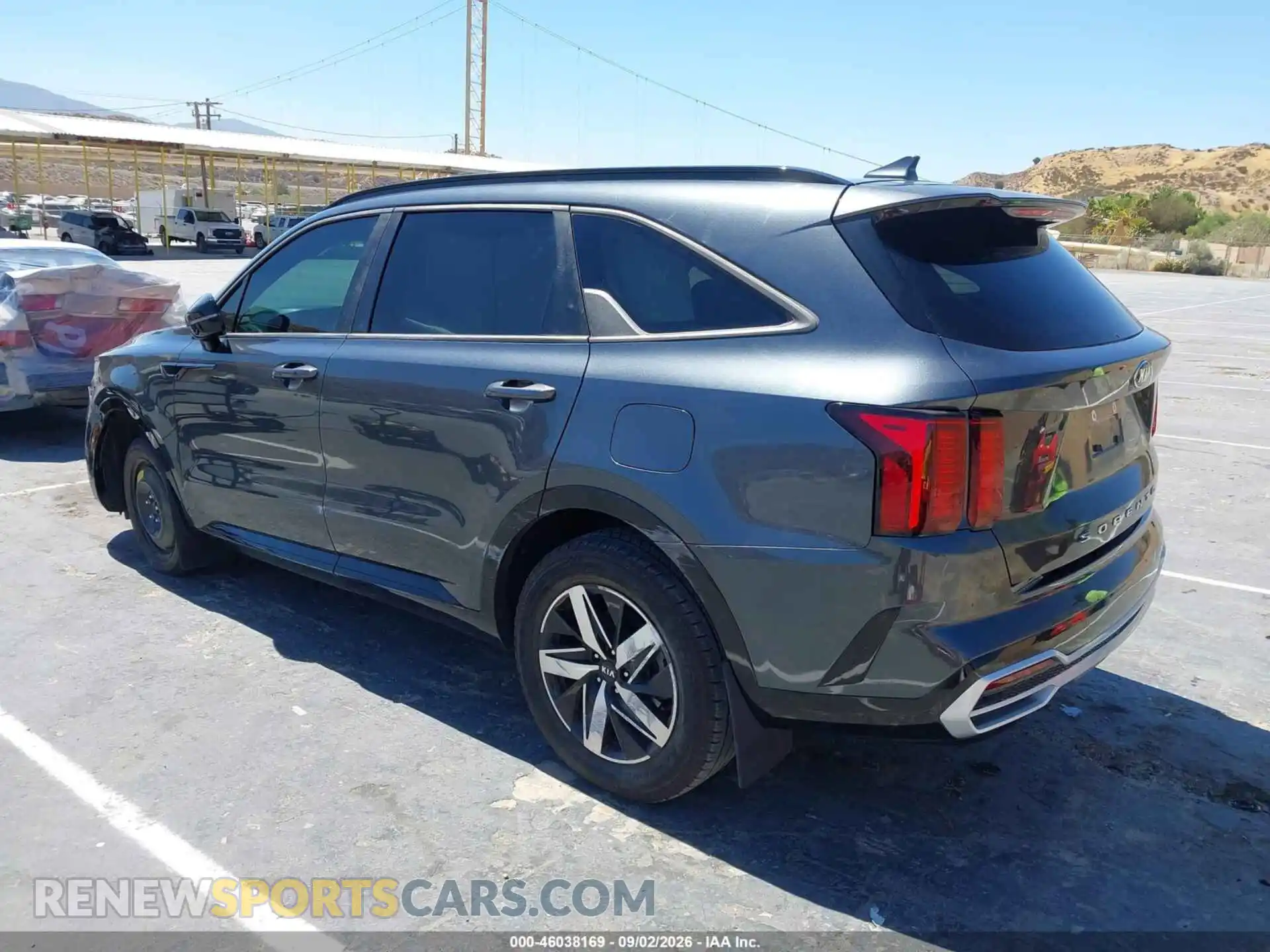 3 Photograph of a damaged car 5XYRL4LCXMG018596 KIA SORENTO 2021