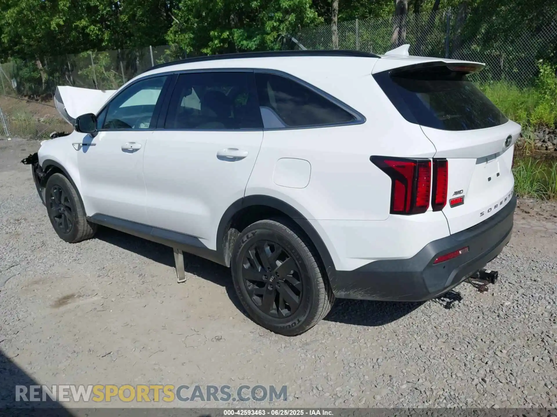 3 Photograph of a damaged car 5XYRLDLC3MG003244 KIA SORENTO 2021