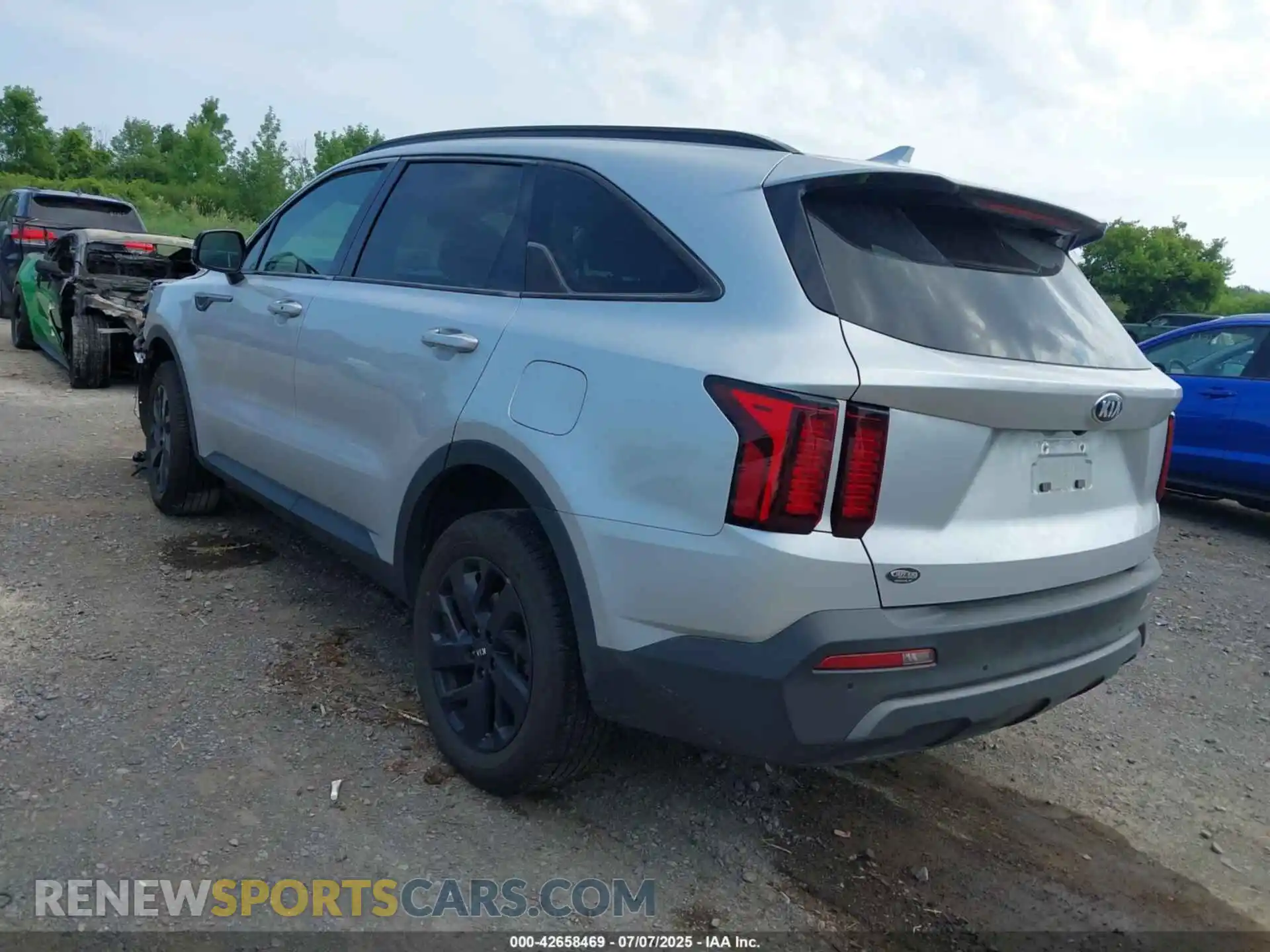 3 Photograph of a damaged car 5XYRLDLC4MG007285 KIA SORENTO 2021