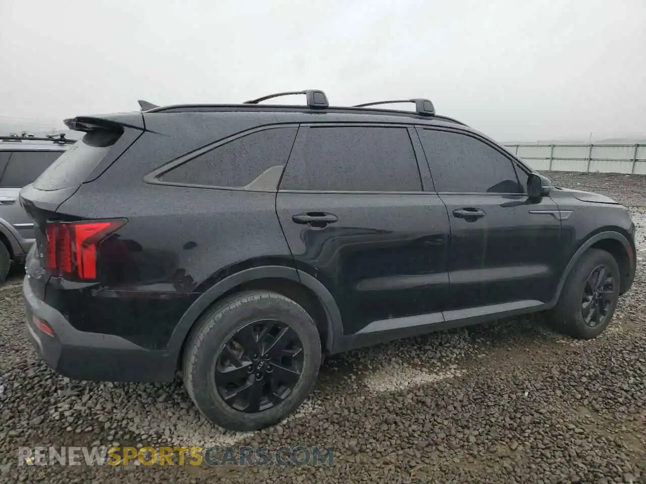 3 Photograph of a damaged car 5XYRLDLC5MG008364 KIA SORENTO 2021