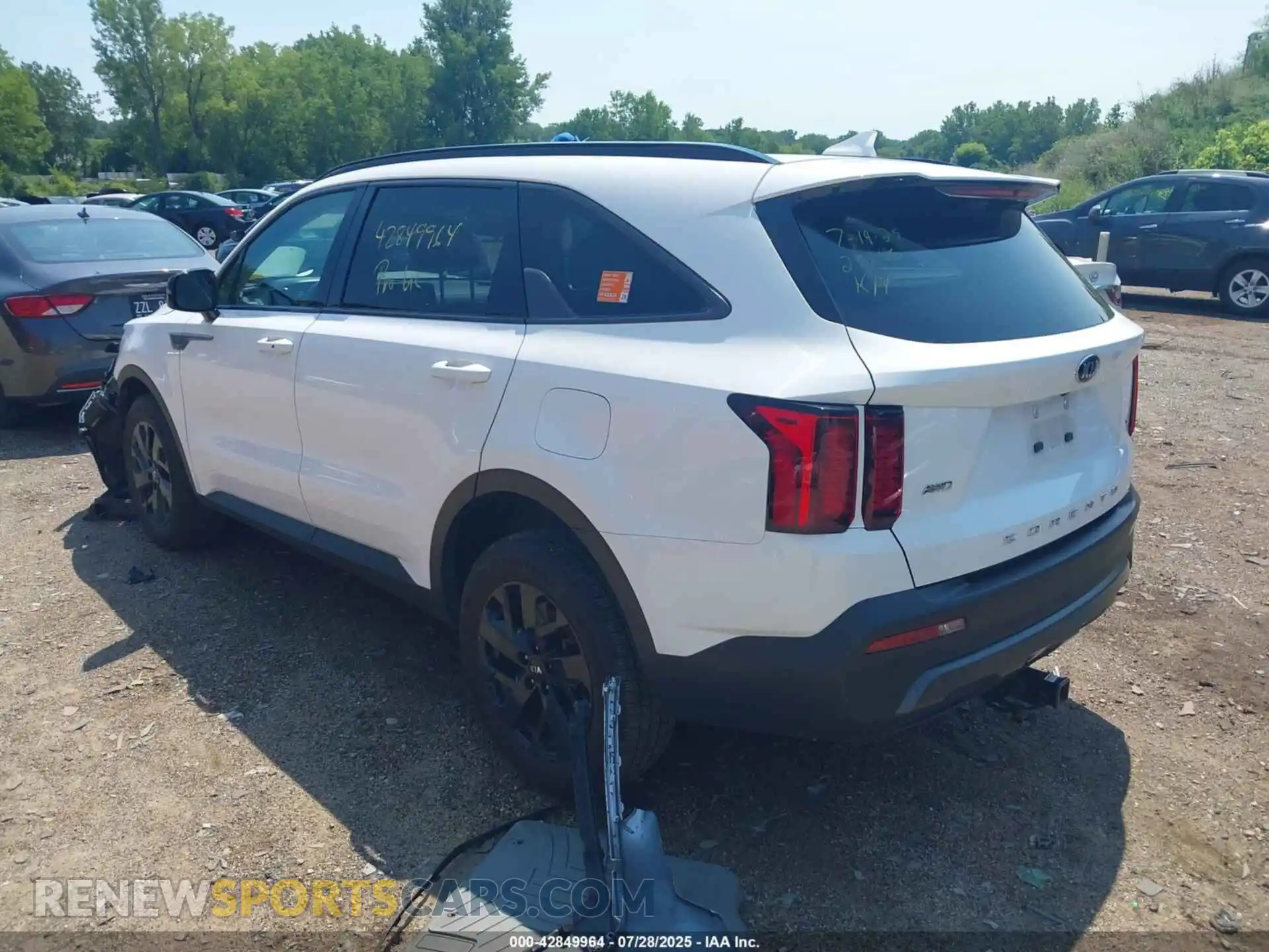 3 Photograph of a damaged car 5XYRLDLC7MG069649 KIA SORENTO 2021