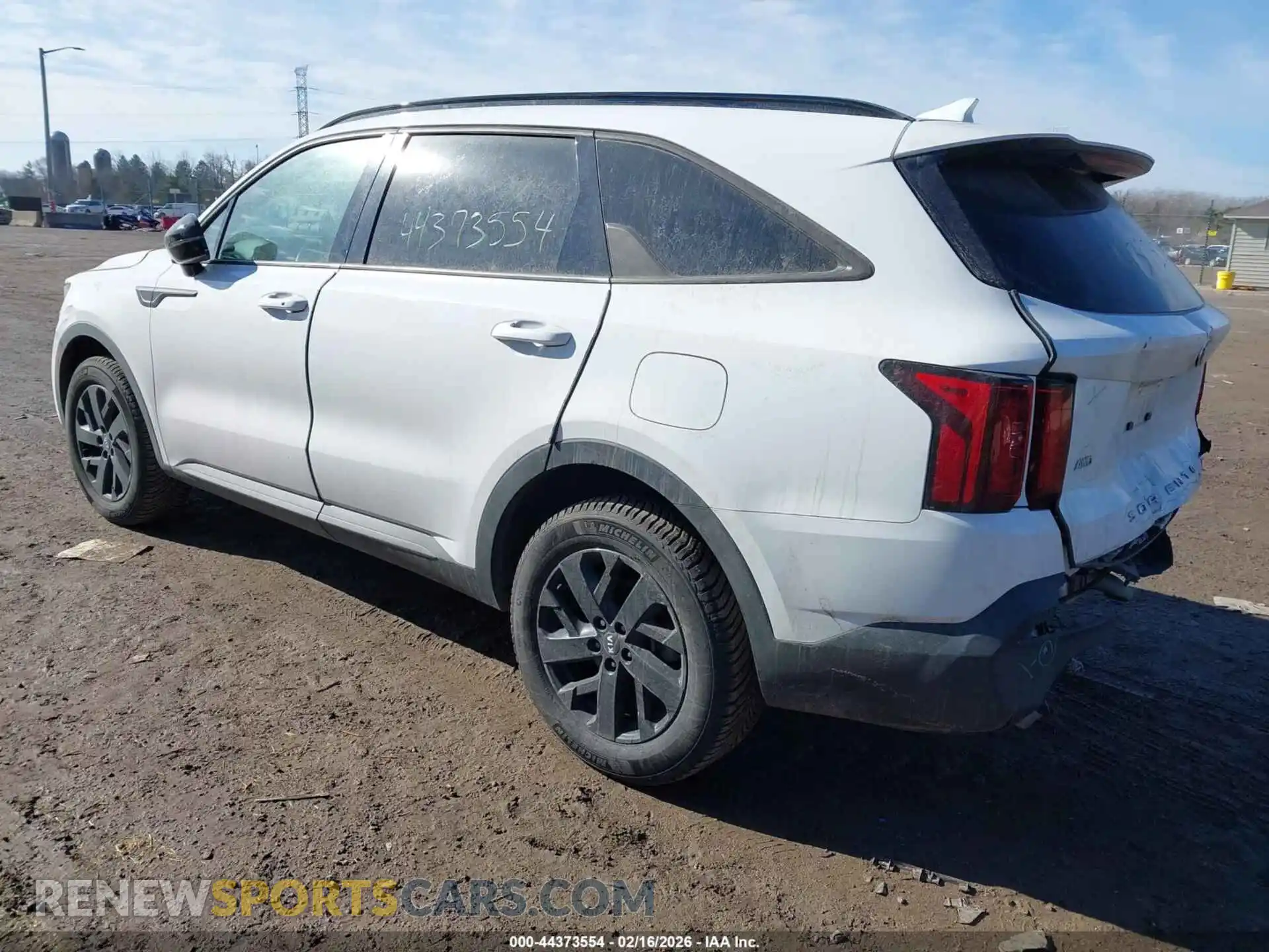 3 Photograph of a damaged car 5XYRLDLCXMG004052 KIA SORENTO 2021