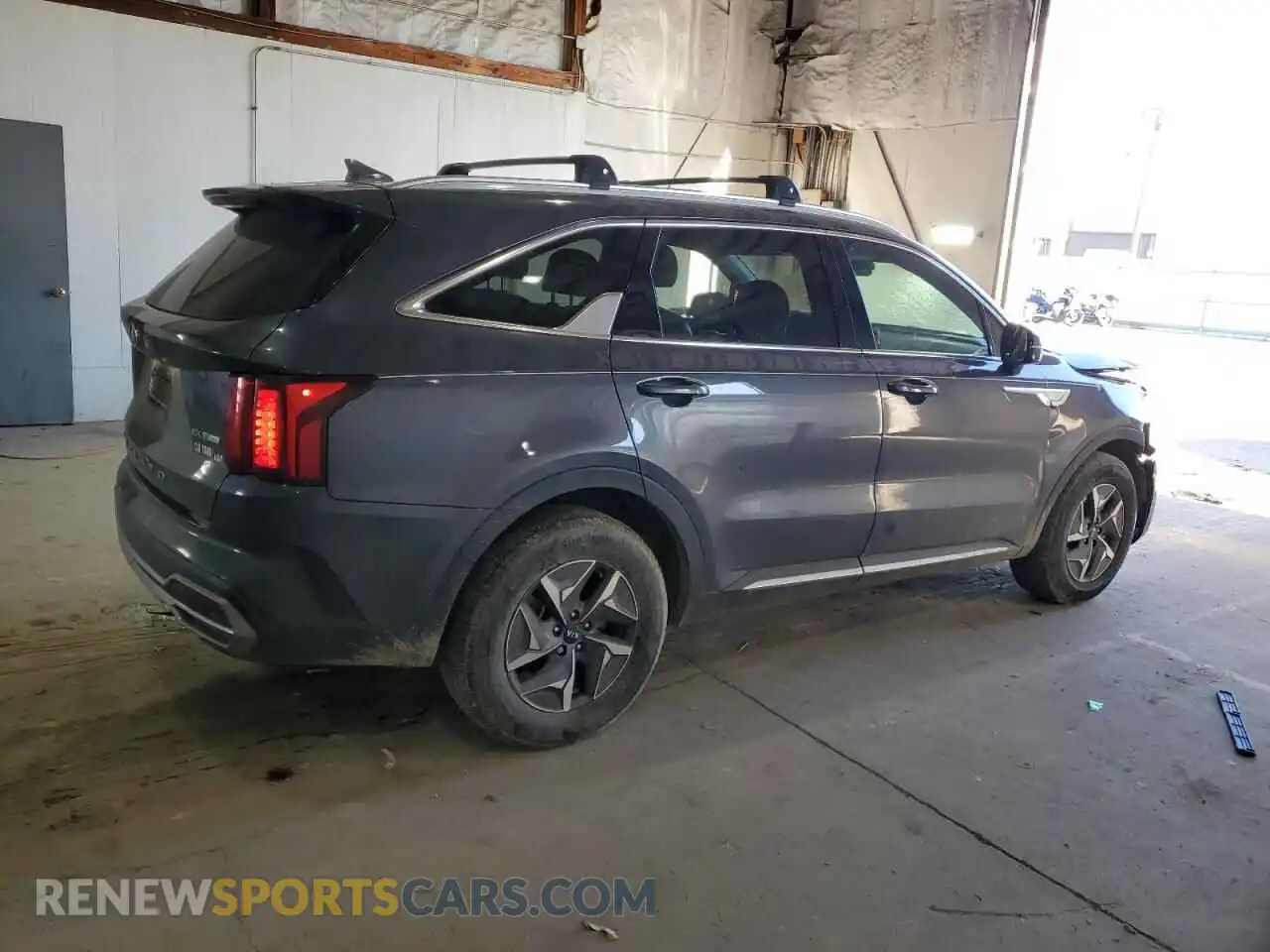 3 Photograph of a damaged car KNDRH4LG5M5045489 KIA SORENTO 2021