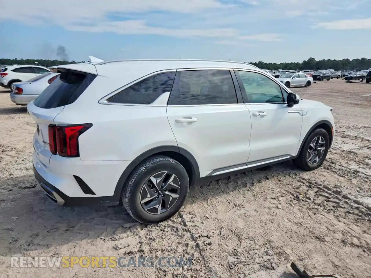 3 Photograph of a damaged car KNDRH4LG5M5054354 KIA SORENTO 2021