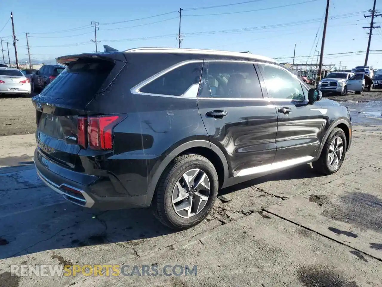 3 Photograph of a damaged car KNDRH4LG6M5032458 KIA SORENTO 2021