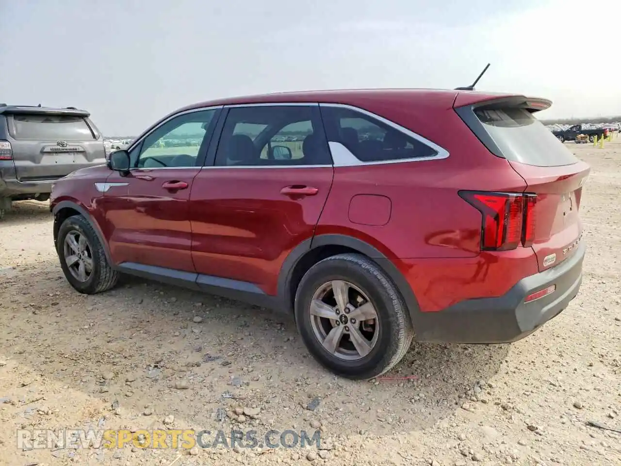2 Photograph of a damaged car 5XYRG4LC0NG095449 KIA SORENTO 2022