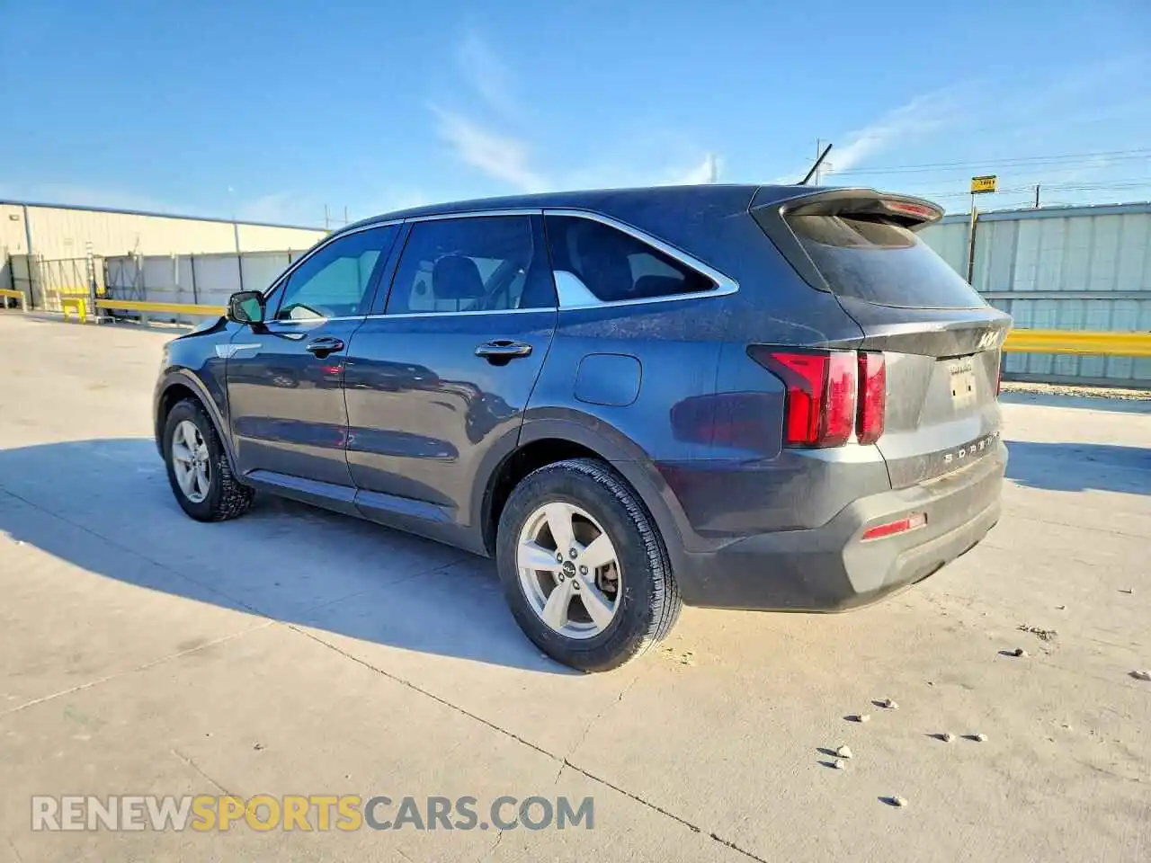 2 Photograph of a damaged car 5XYRG4LC0NG113514 KIA SORENTO 2022