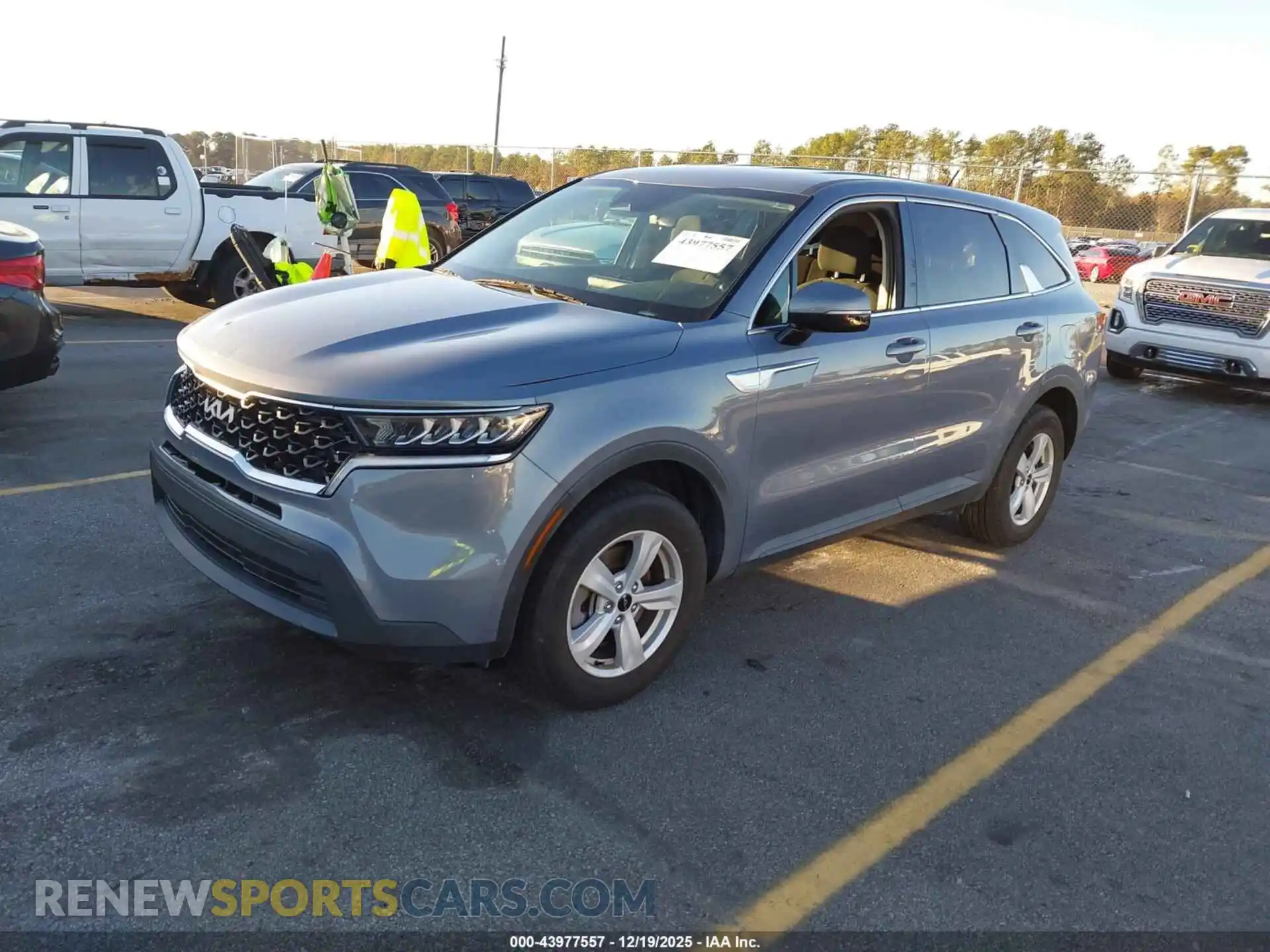 2 Photograph of a damaged car 5XYRG4LC1NG097727 KIA SORENTO 2022