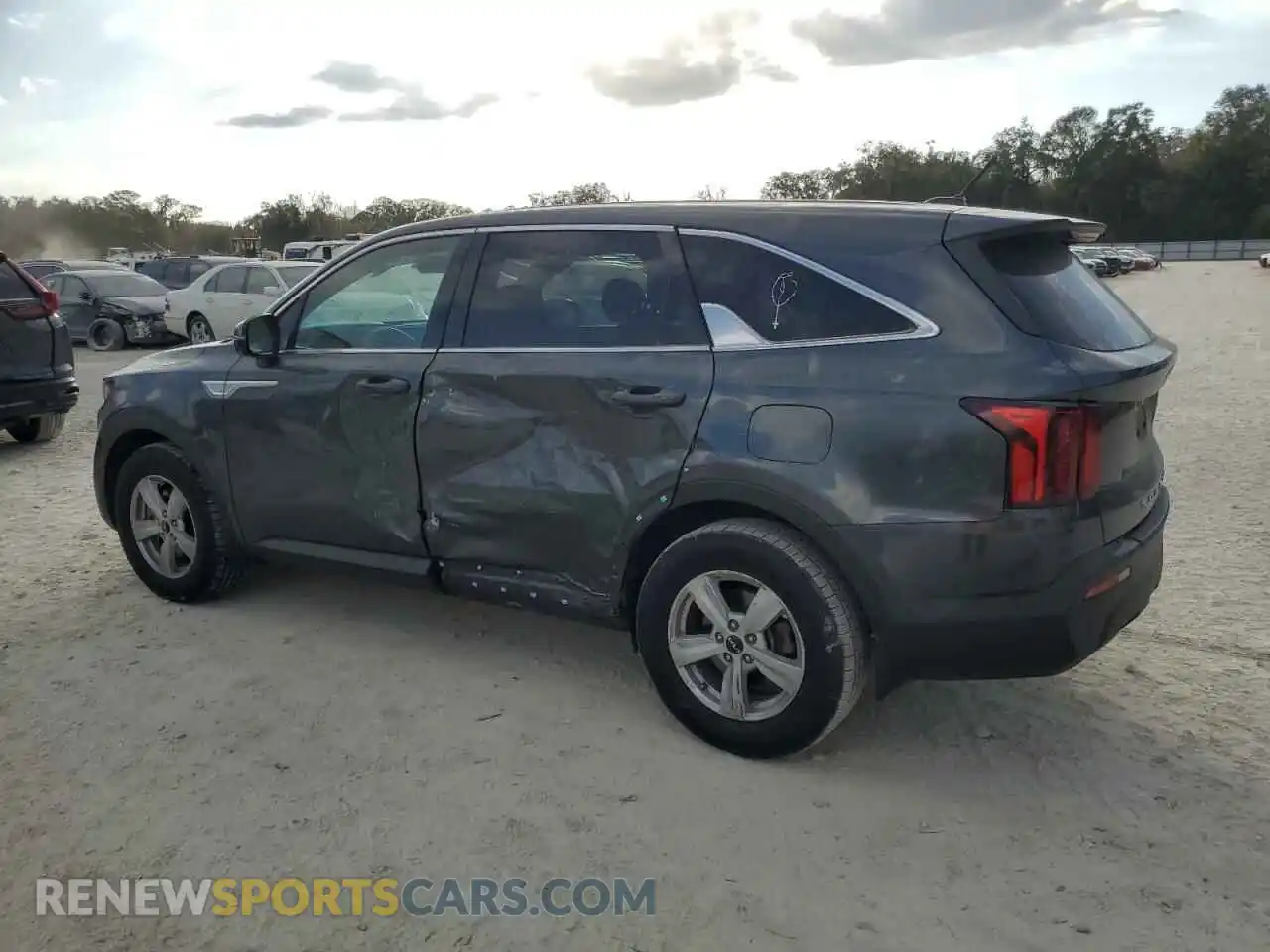 2 fotografías del automóvil dañado 5XYRG4LC2NG113739 KIA SORENTO 2022
