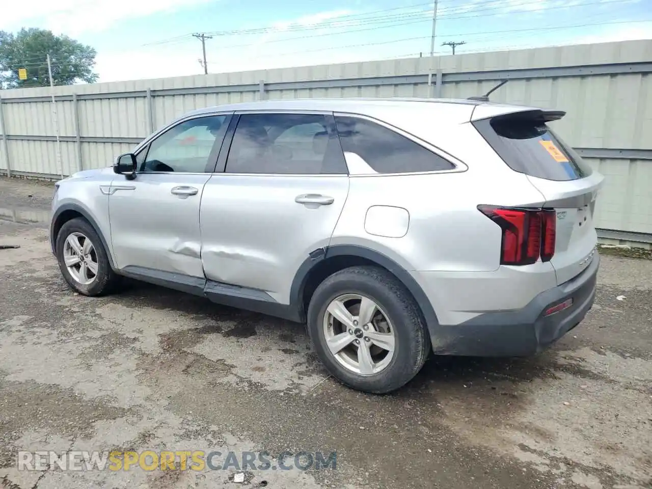 2 Photograph of a damaged car 5XYRG4LC2NG118780 KIA SORENTO 2022