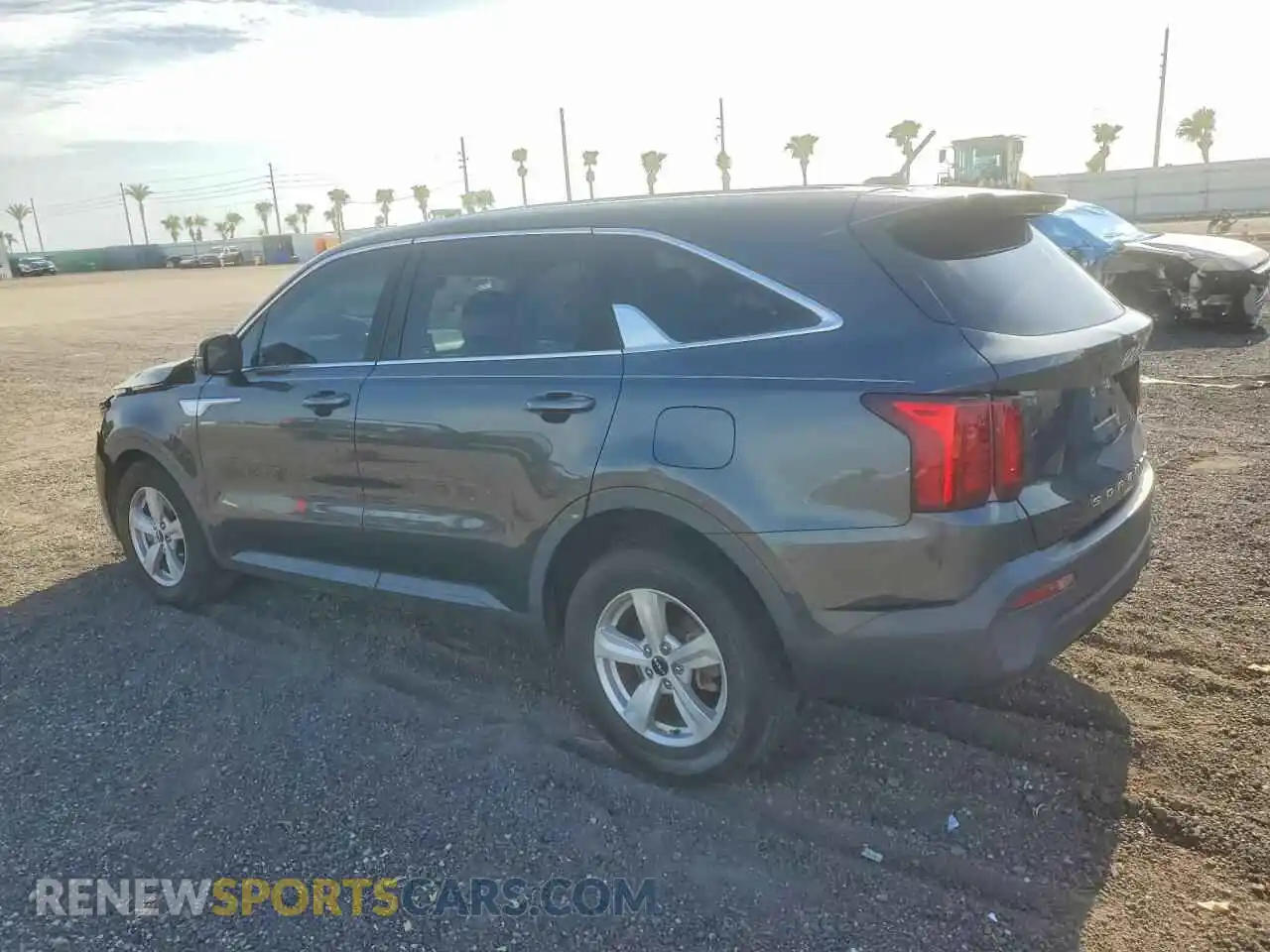 2 Photograph of a damaged car 5XYRG4LC3NG102197 KIA SORENTO 2022