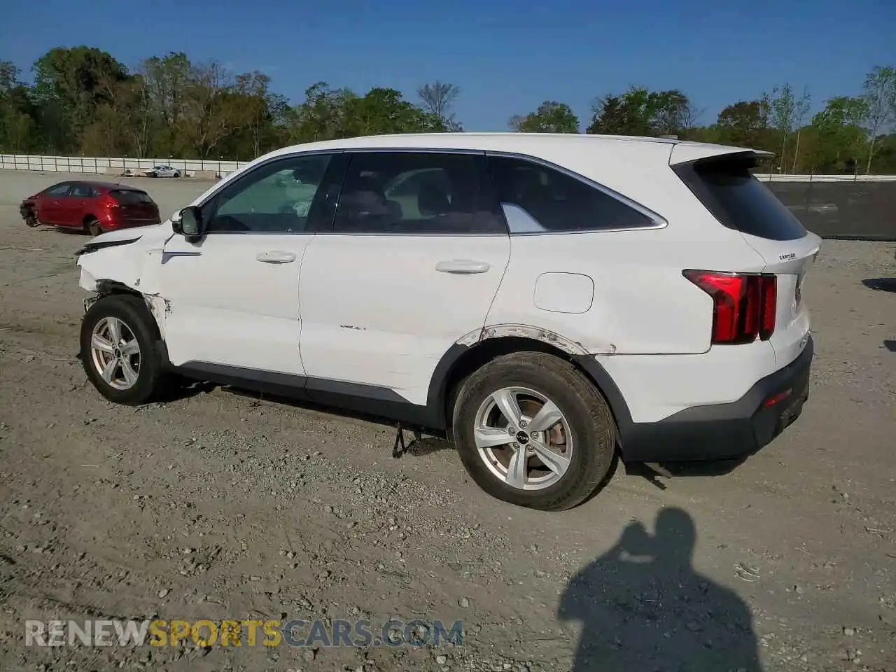2 Photograph of a damaged car 5XYRG4LC4NG116447 KIA SORENTO 2022