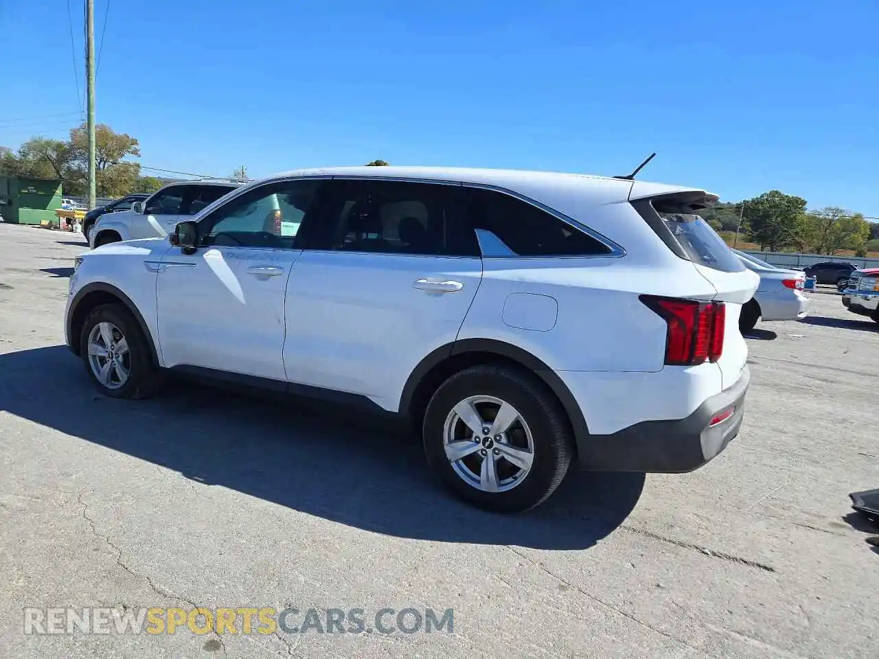 2 Photograph of a damaged car 5XYRG4LC5NG128106 KIA SORENTO 2022