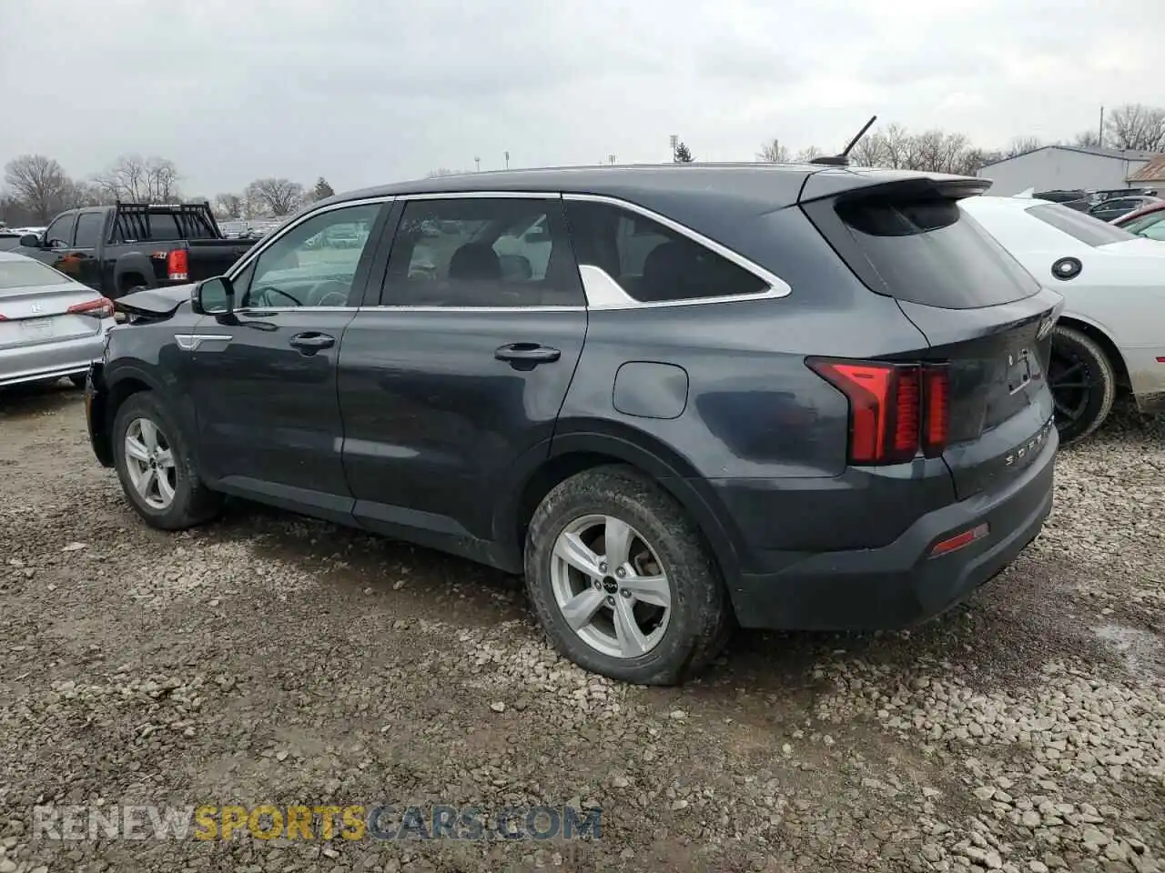 2 Photograph of a damaged car 5XYRG4LC6NG087436 KIA SORENTO 2022