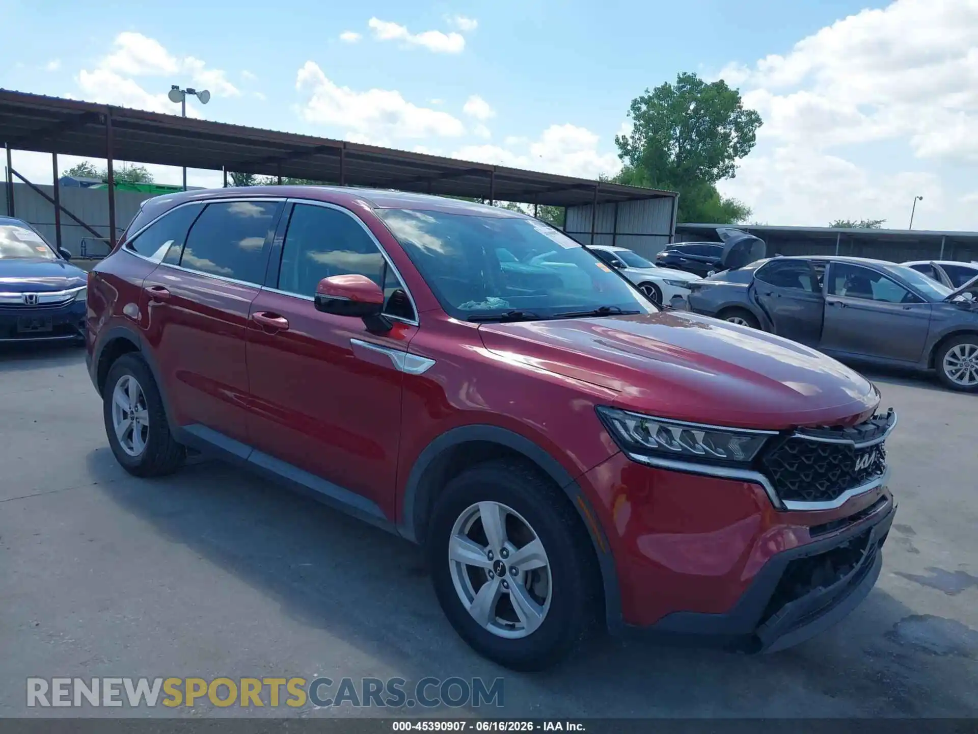 1 Photograph of a damaged car 5XYRG4LC6NG092345 KIA SORENTO 2022