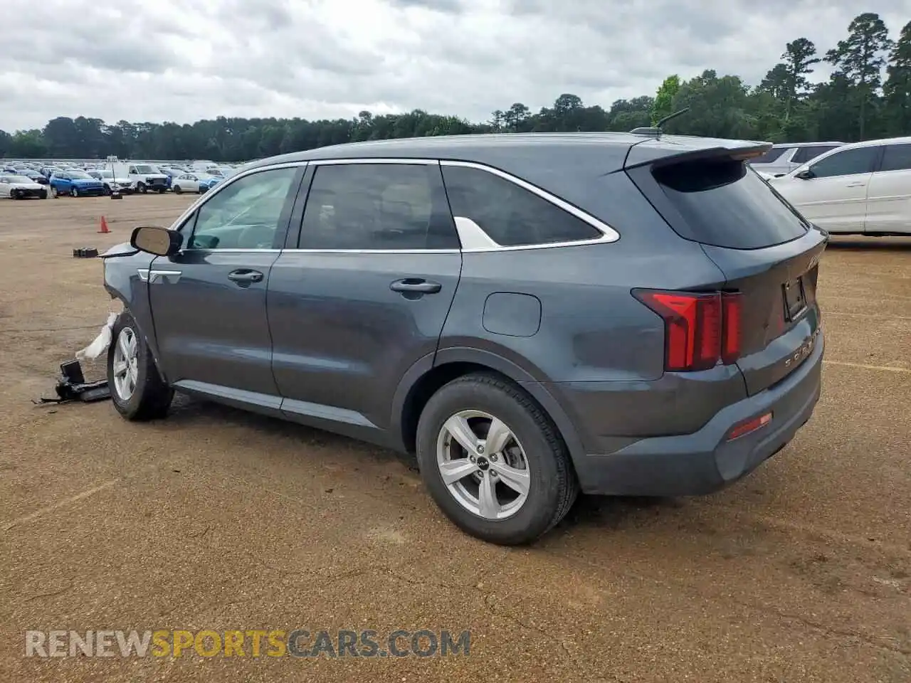 2 Photograph of a damaged car 5XYRG4LC6NG102842 KIA SORENTO 2022