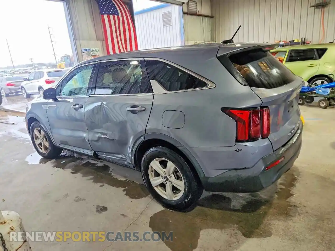 2 Photograph of a damaged car 5XYRG4LC6NG114148 KIA SORENTO 2022