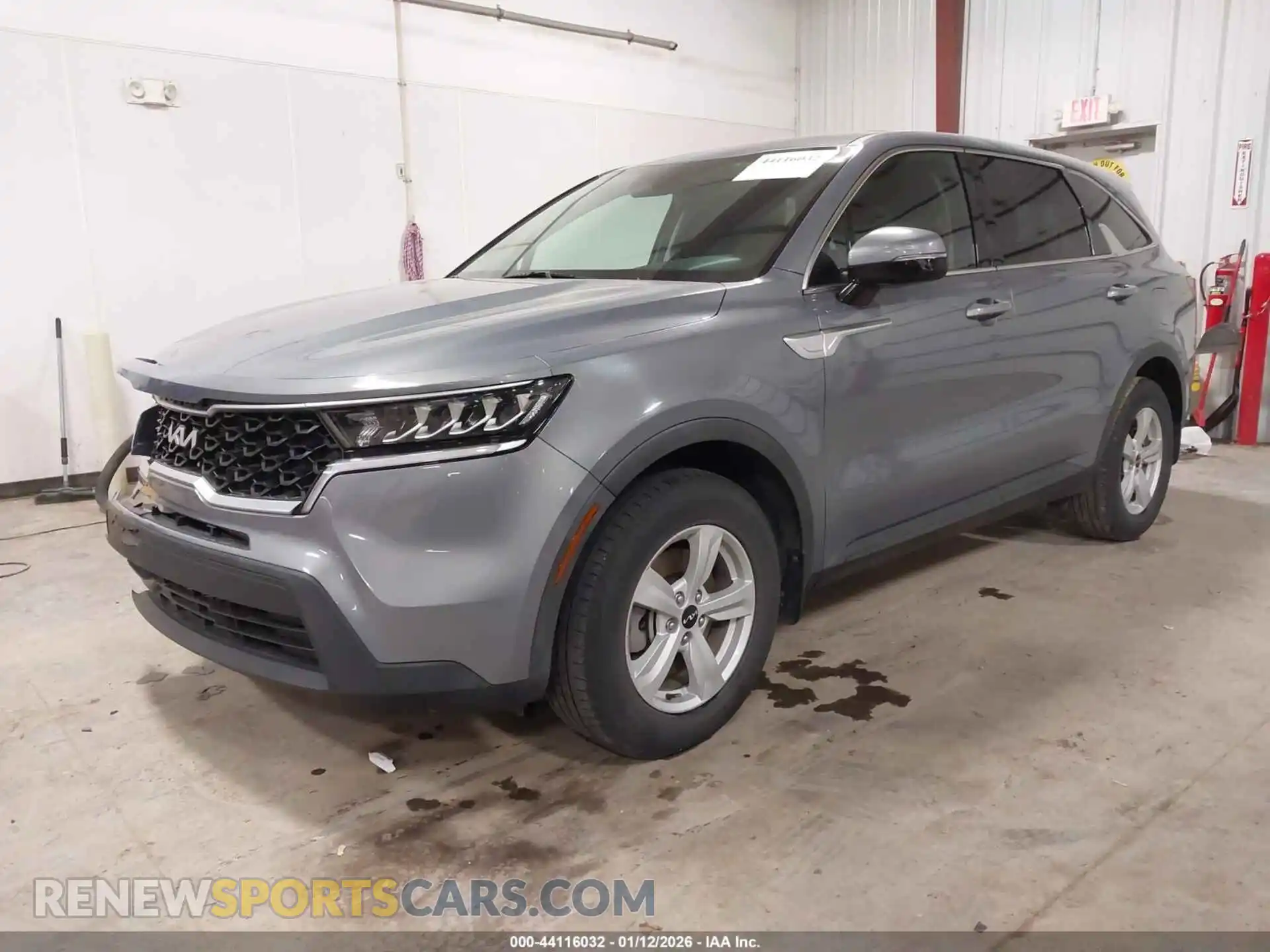 2 Photograph of a damaged car 5XYRG4LC6NG131502 KIA SORENTO 2022