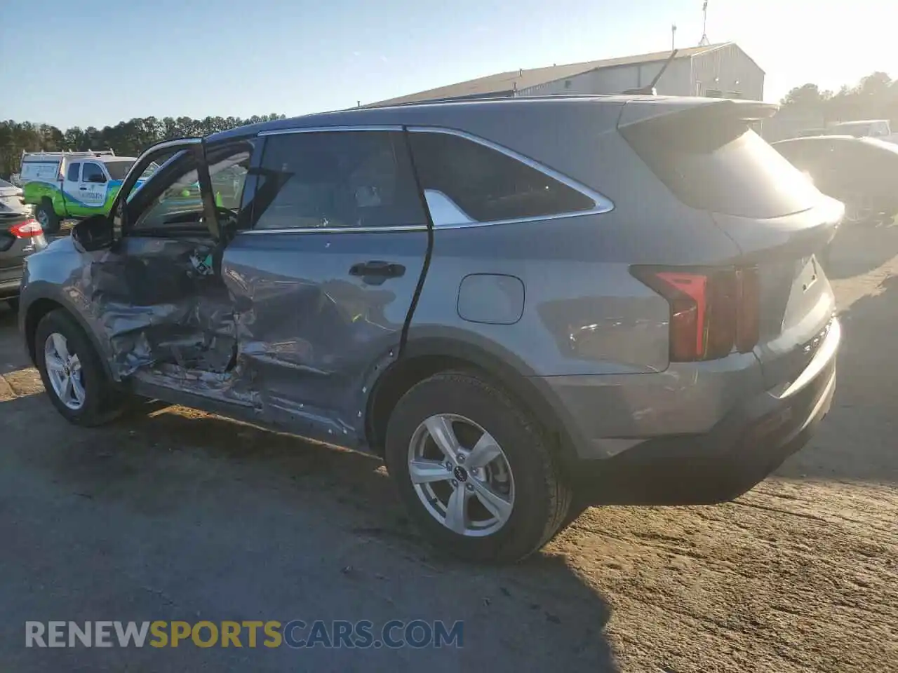 2 Photograph of a damaged car 5XYRG4LC7NG110299 KIA SORENTO 2022