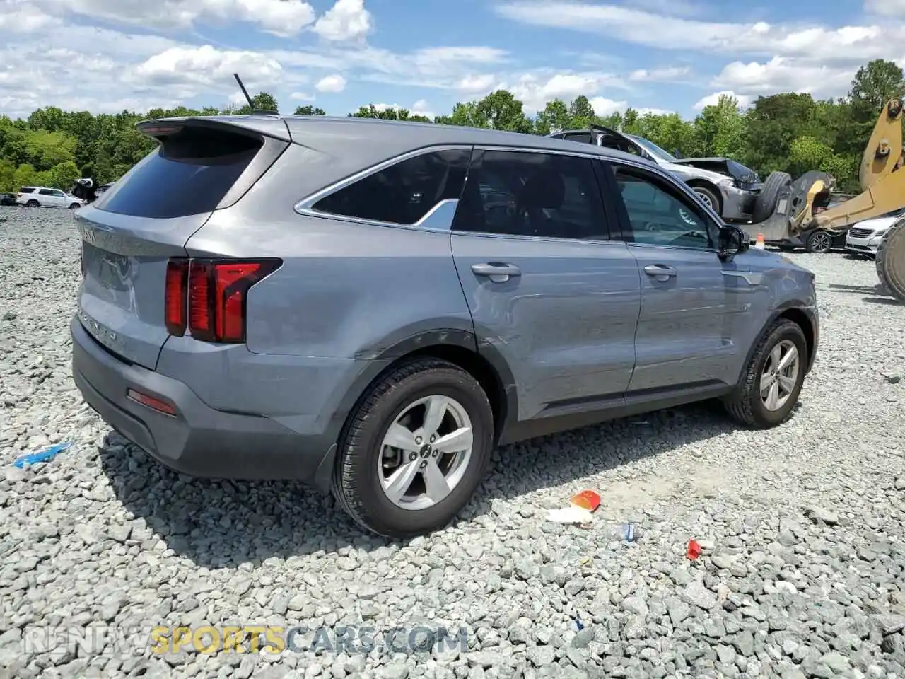 3 Photograph of a damaged car 5XYRG4LC7NG117480 KIA SORENTO 2022